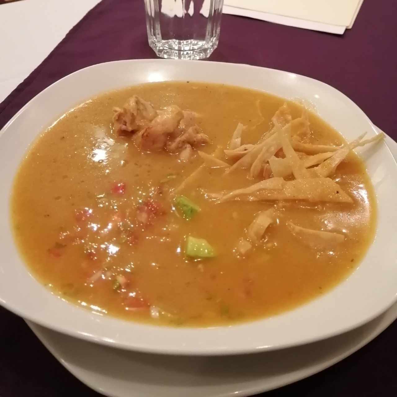 Sopas & Ensaladas - Sopa Azteca
