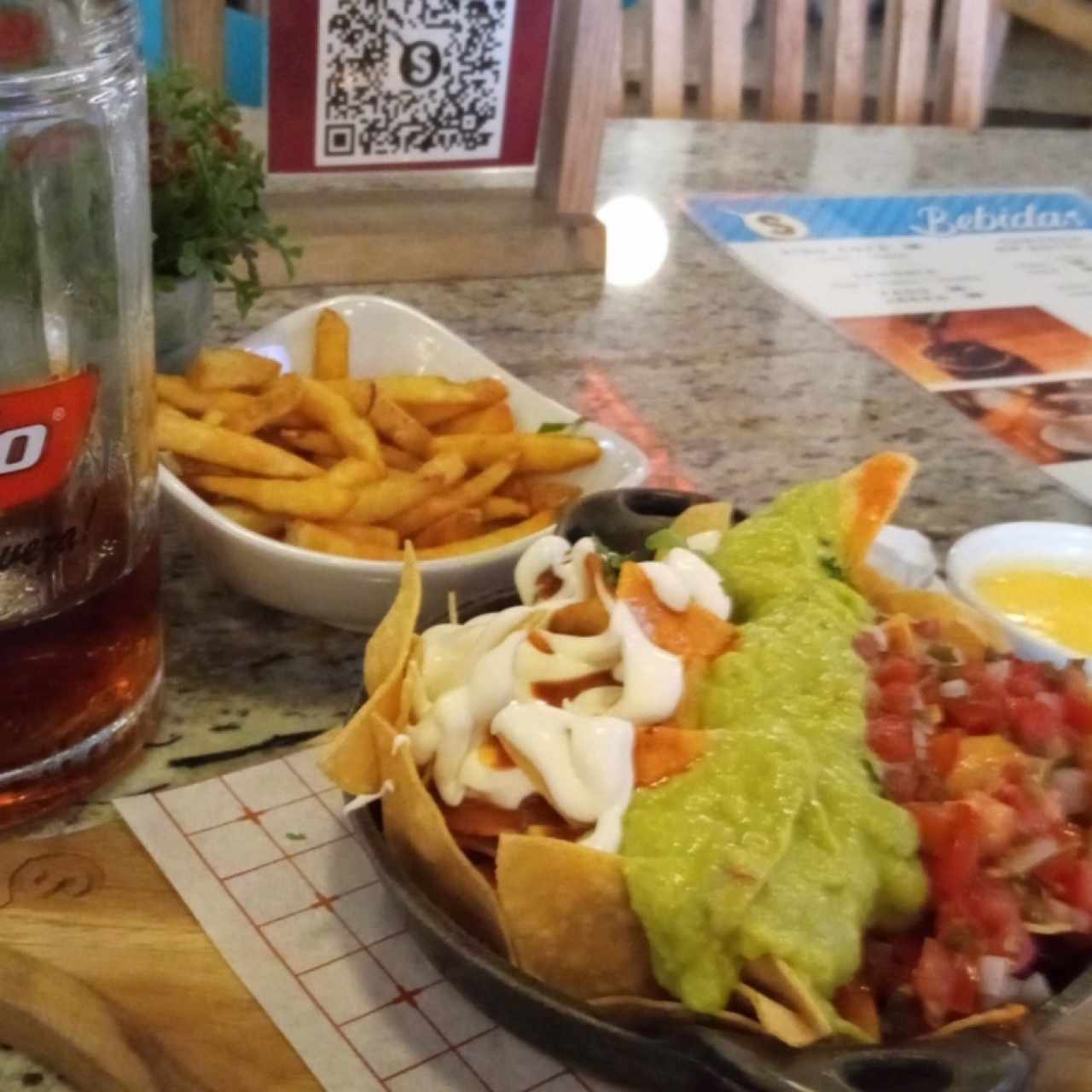Nachos (Happy Hour) Q25