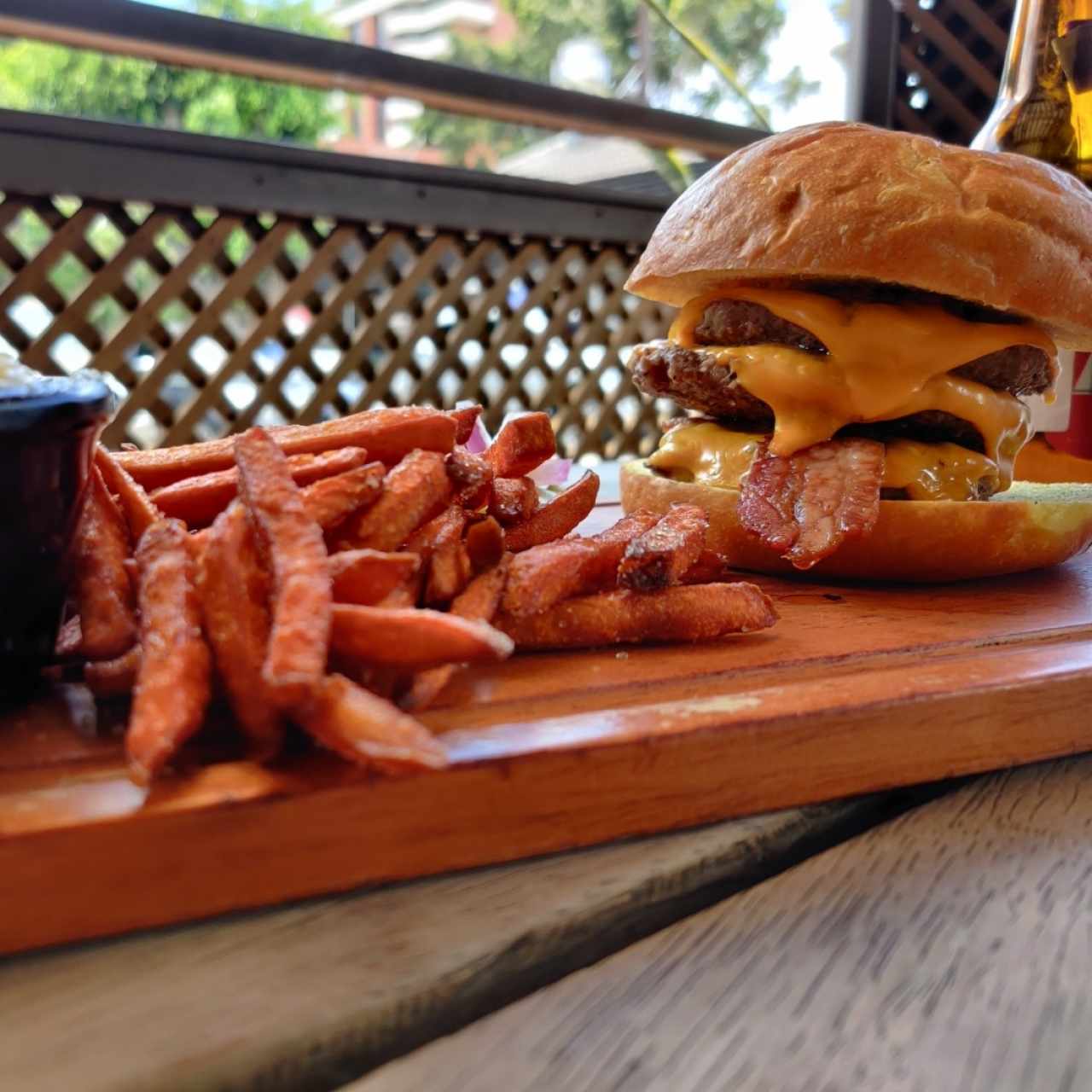 Holy Burgers - Holy Burger