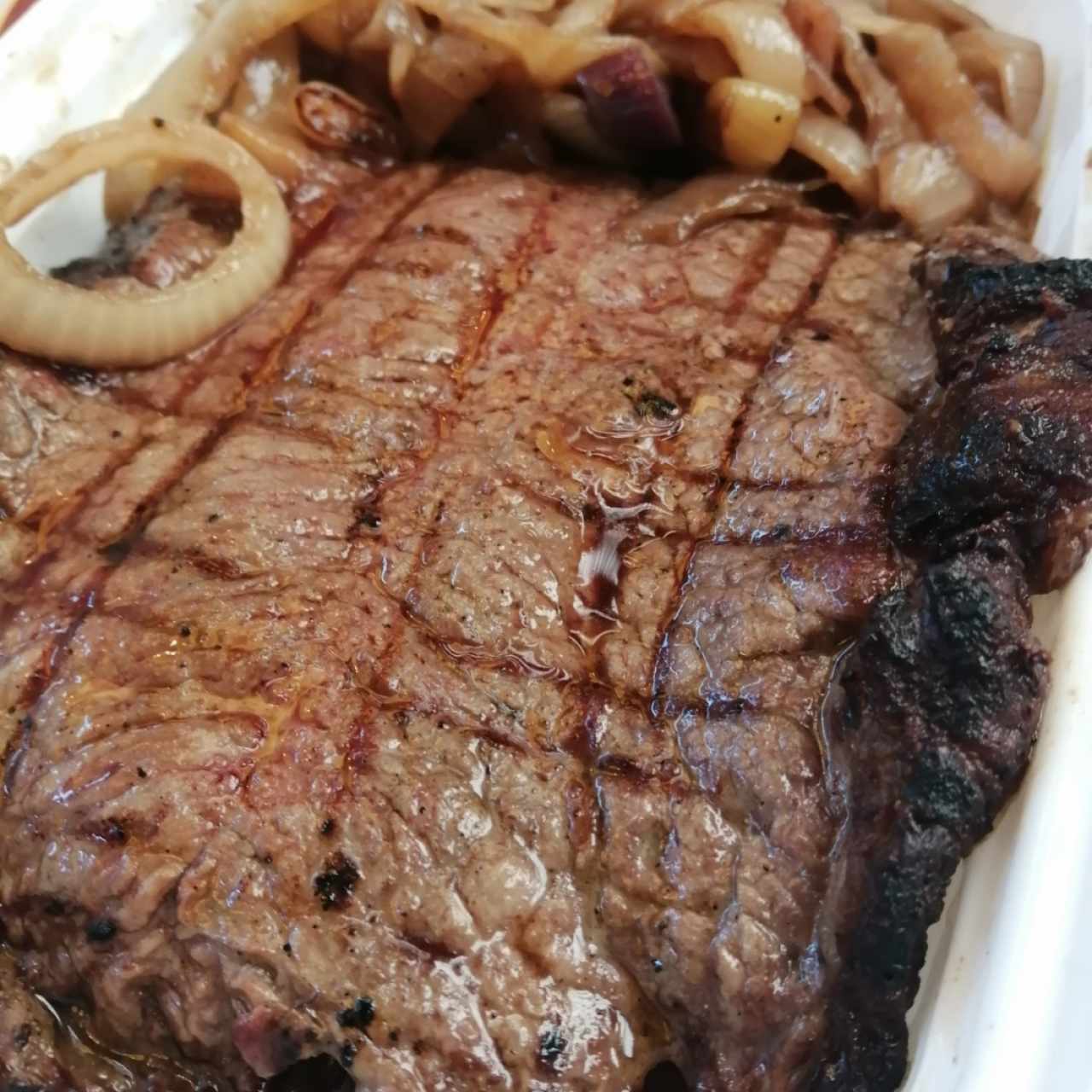 lomito encebollado
