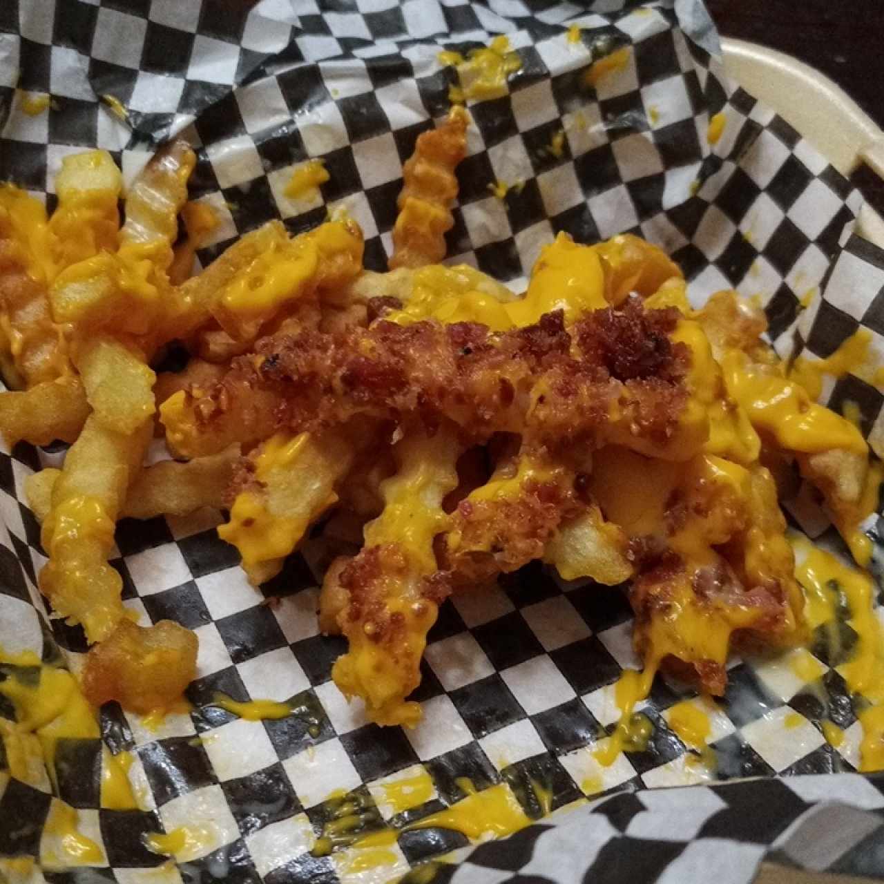 papas con queso y tocino 