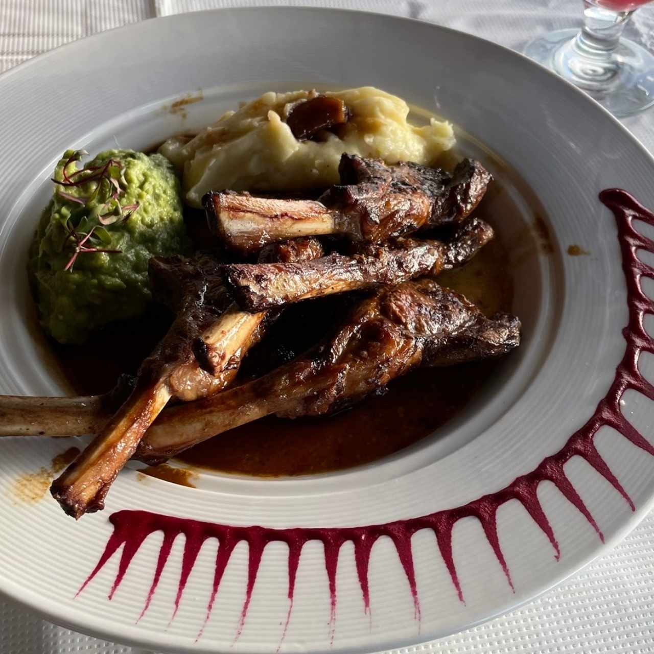 Platos Fuertes - Rack de cordero