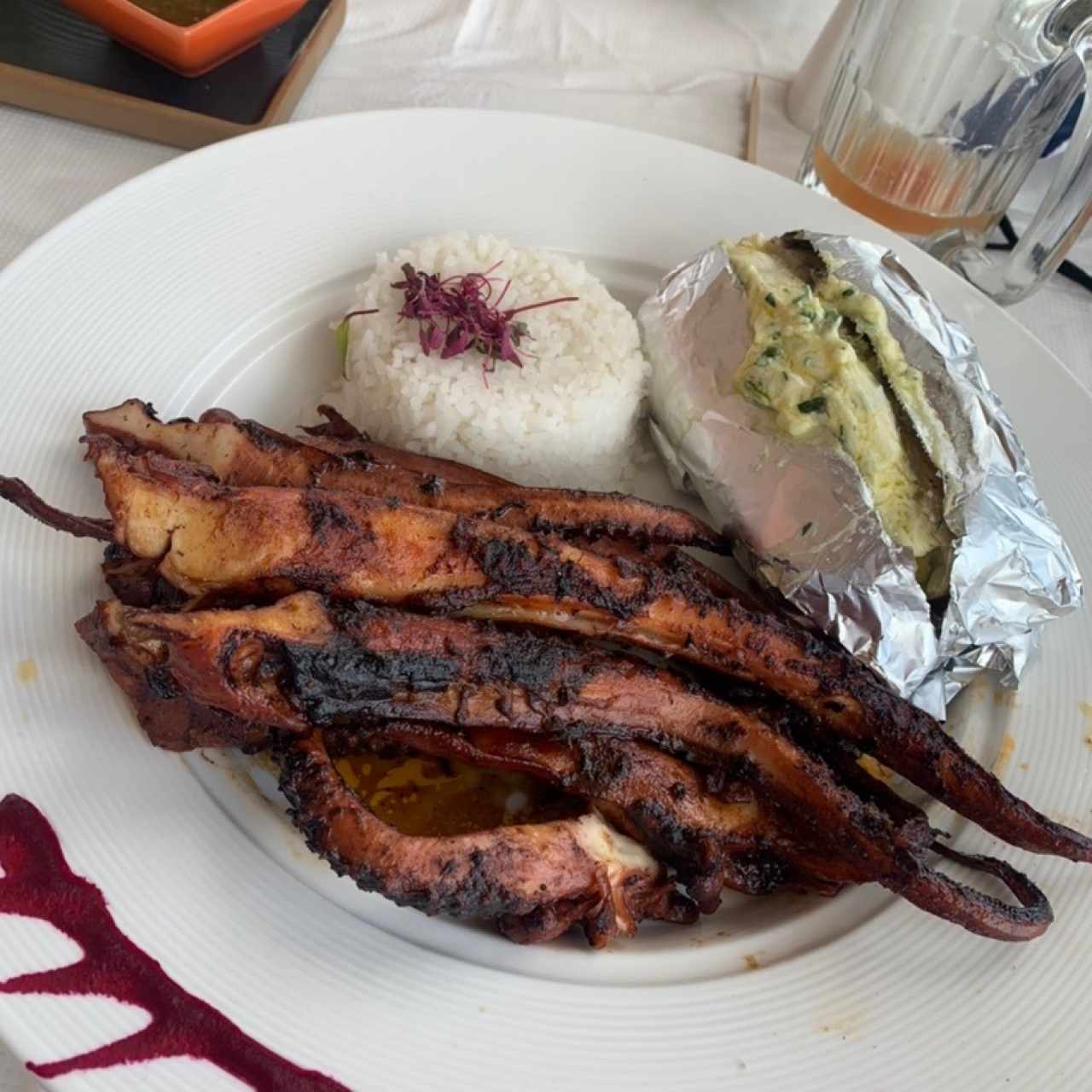 Pulpo con salsa barbacoa asiática