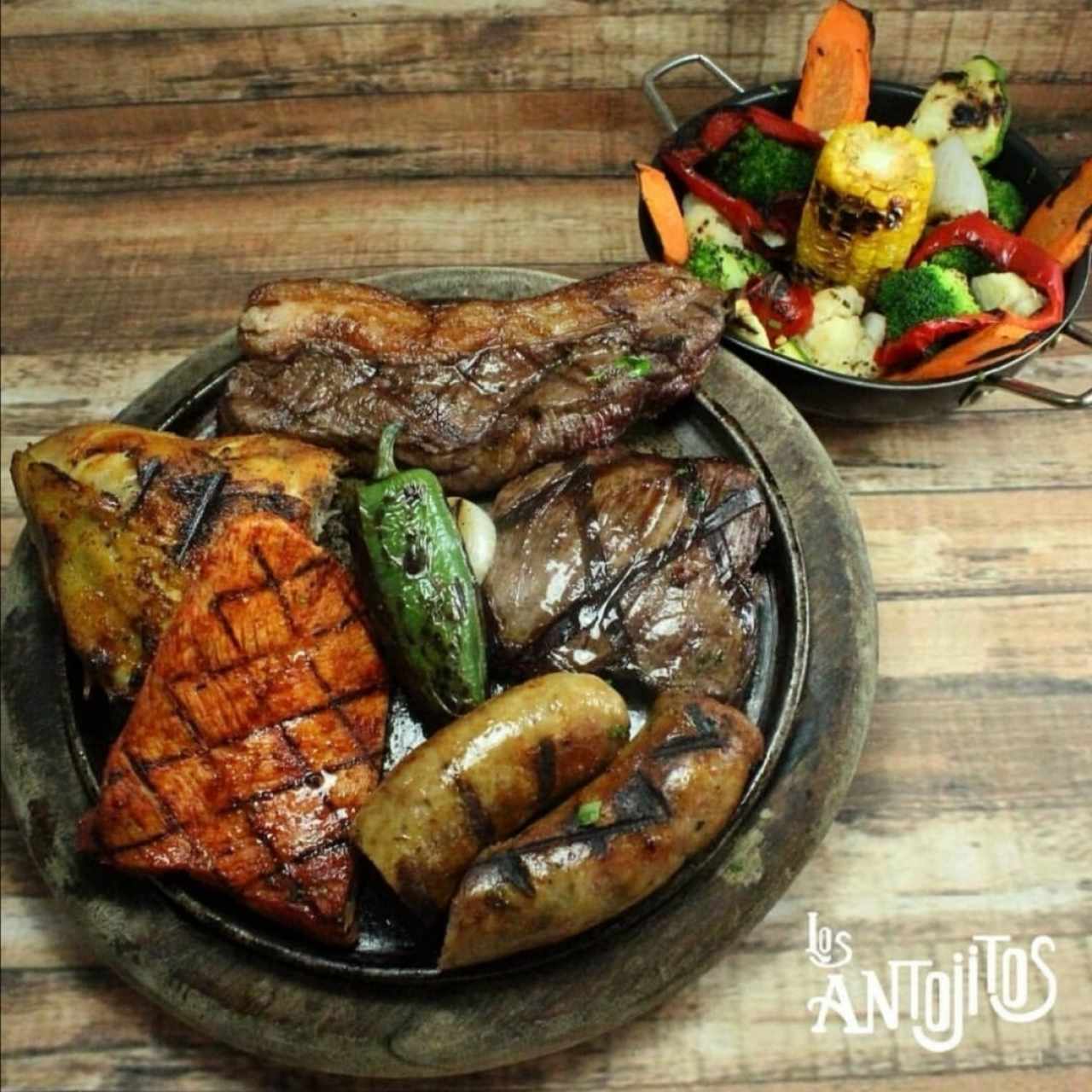 Parrilladas - Parrillada Típica