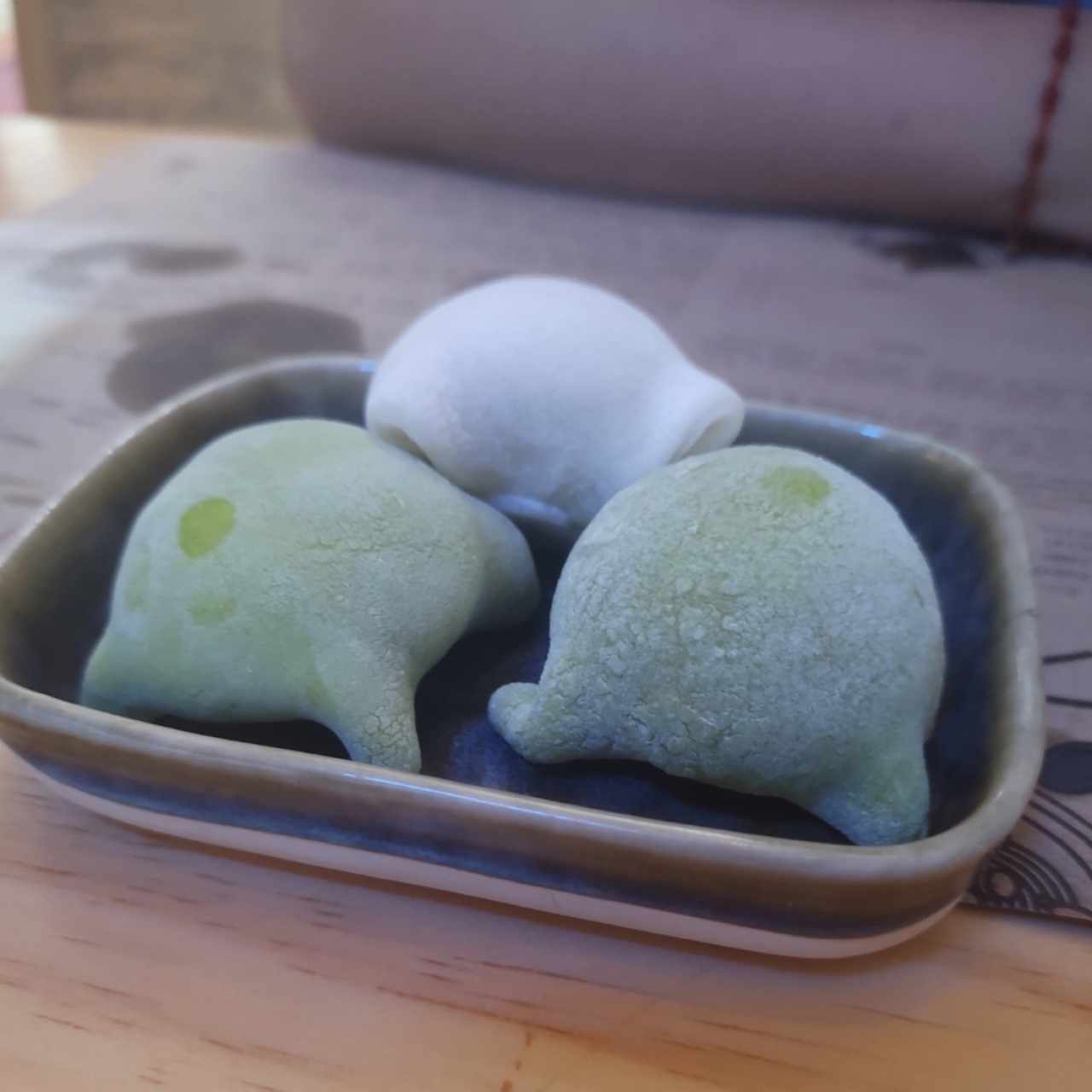 mochi de mango y chispas de chocolate