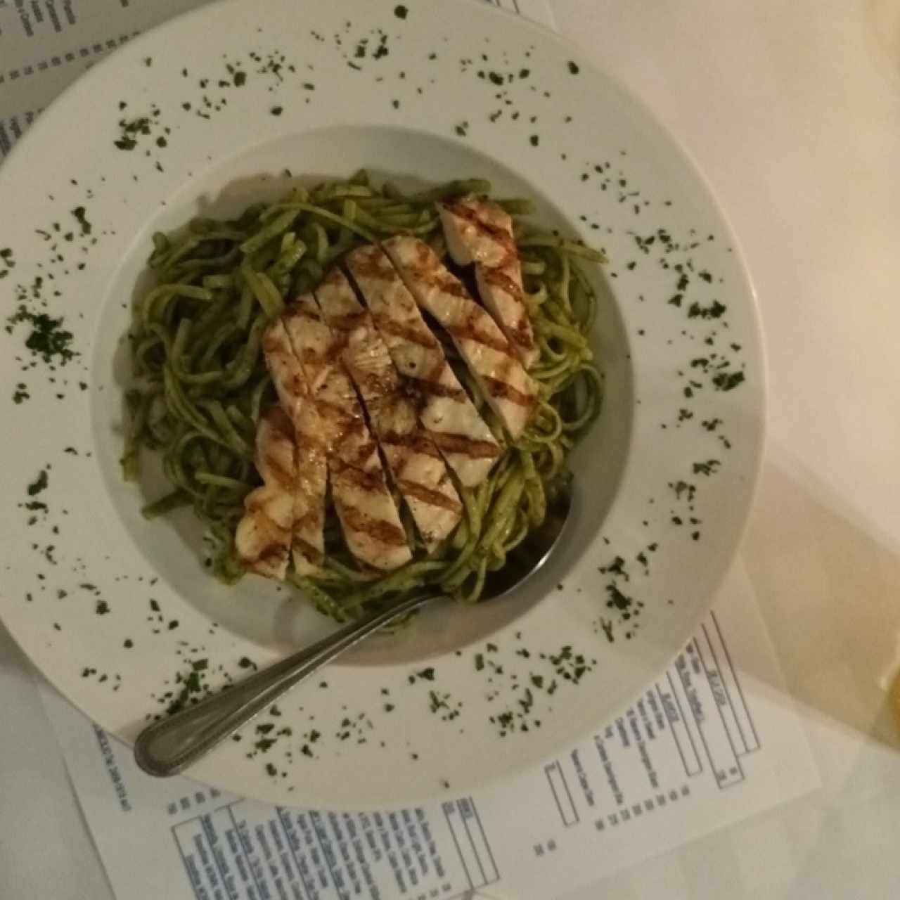pasta al pesto con pollo