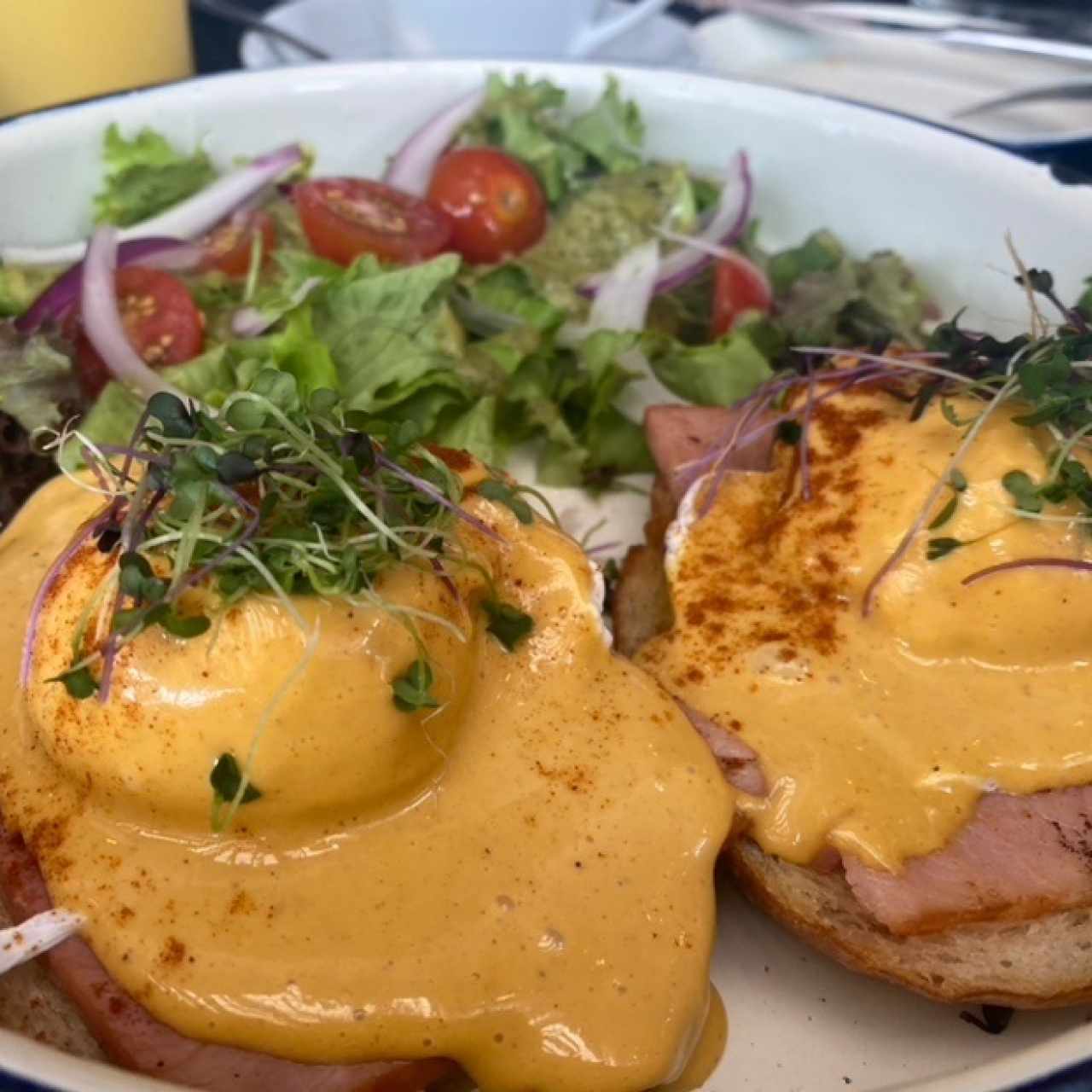 Huevos benedictinos 