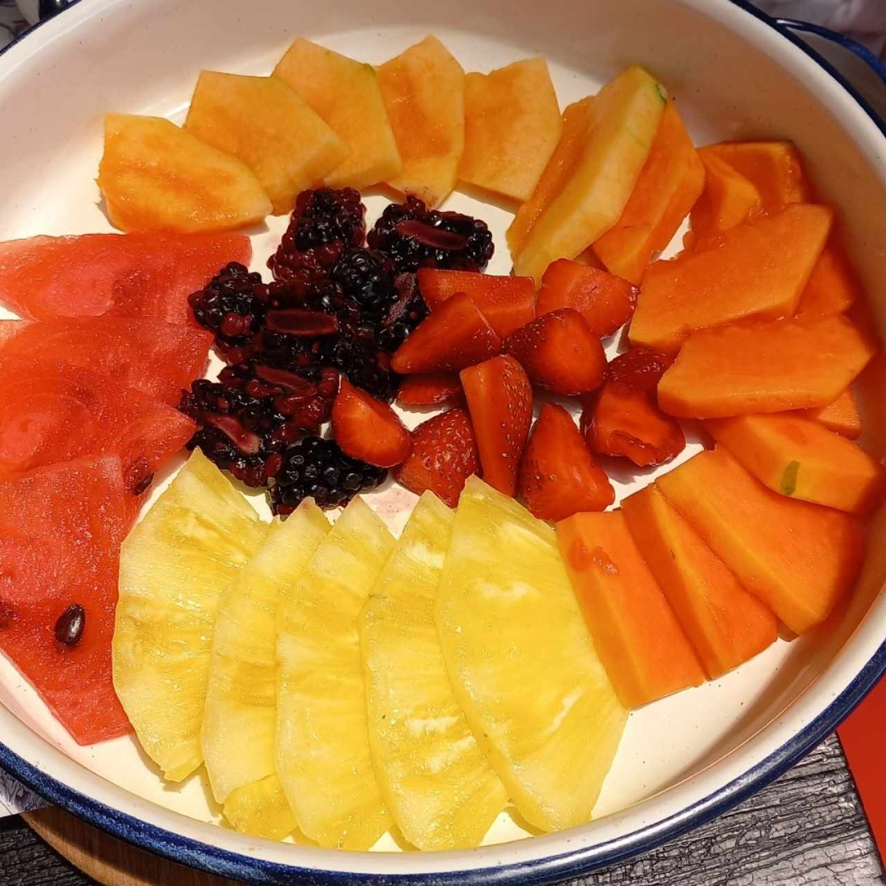 fruit bowl 