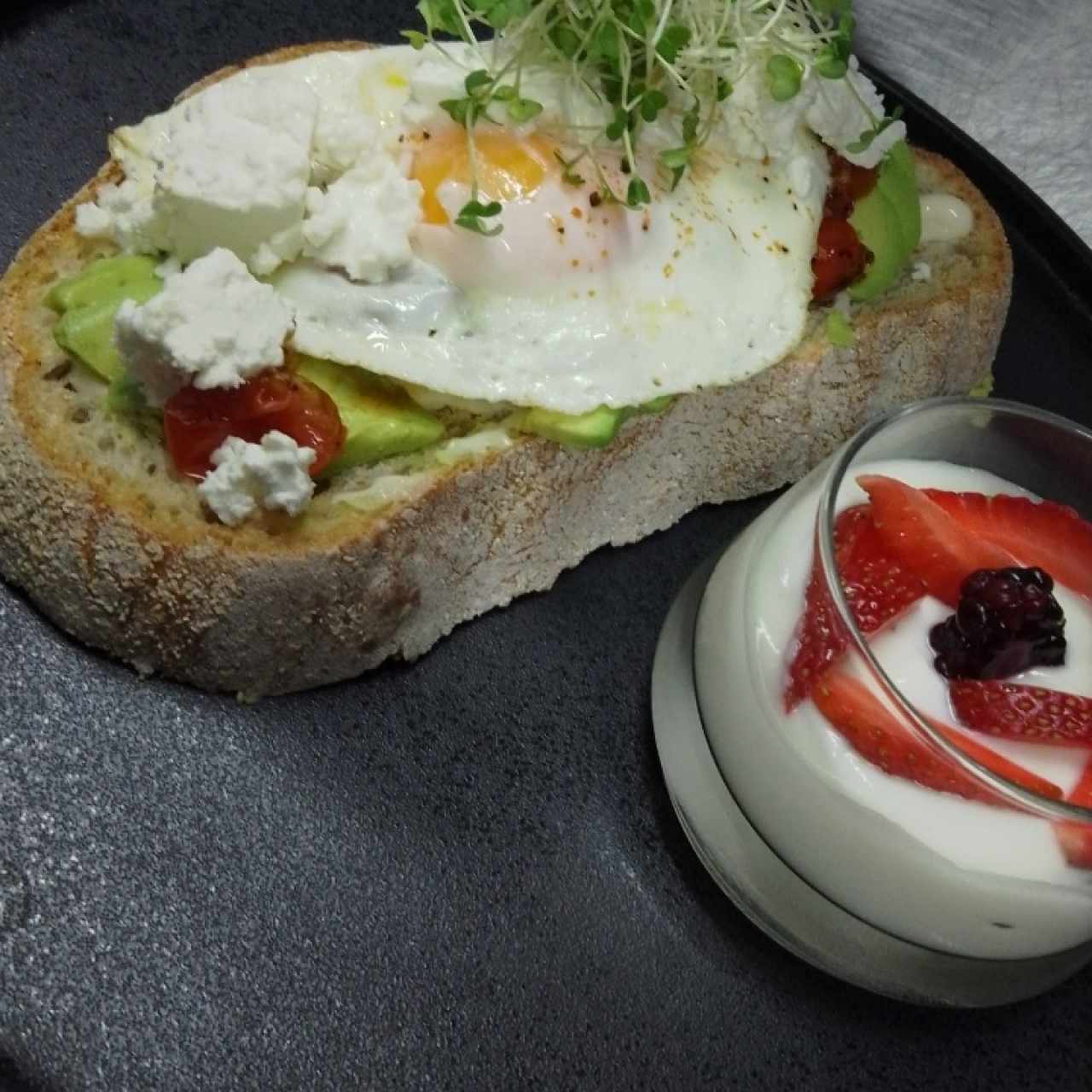 avocado egg toast