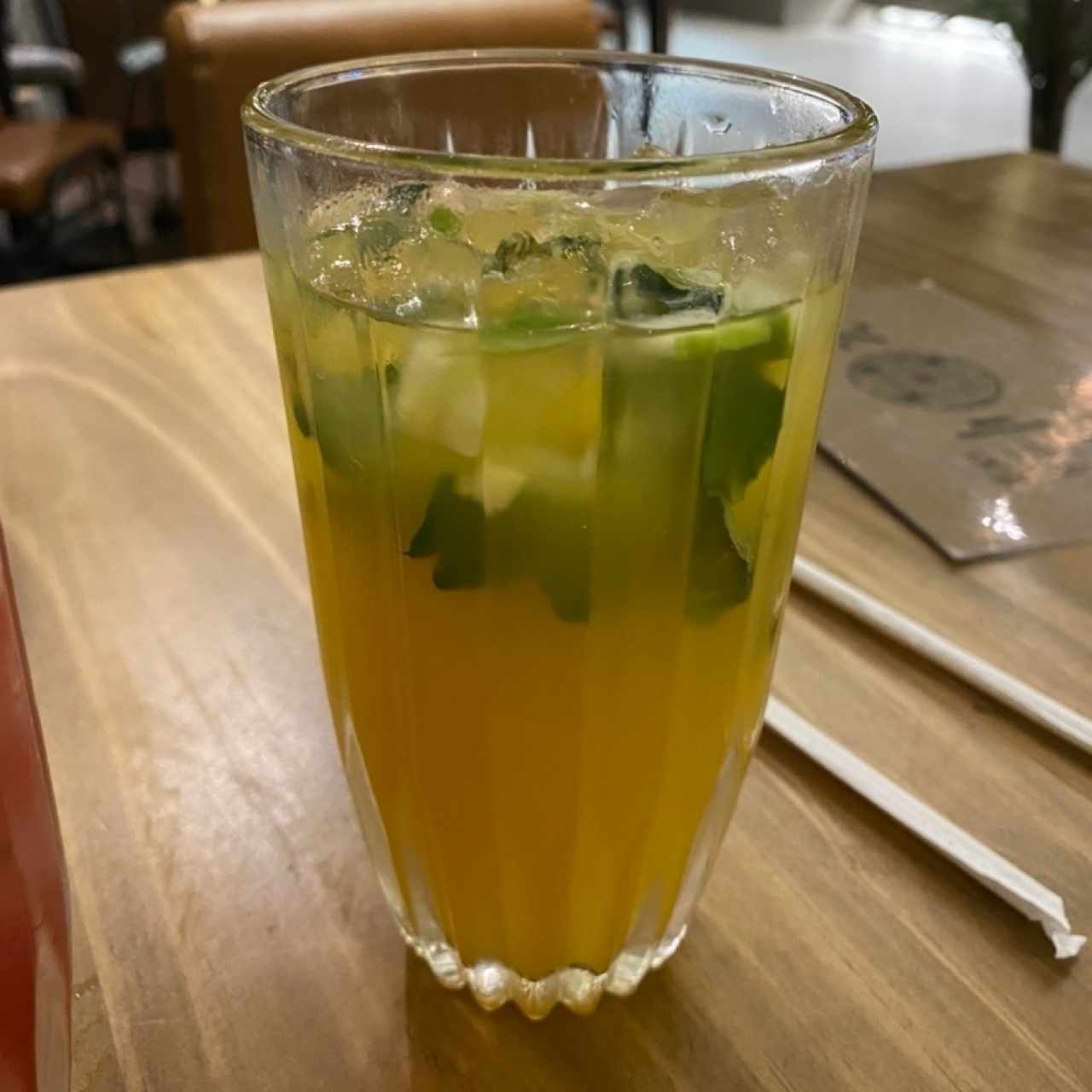 Cóctel con manzana (sin alcohol)