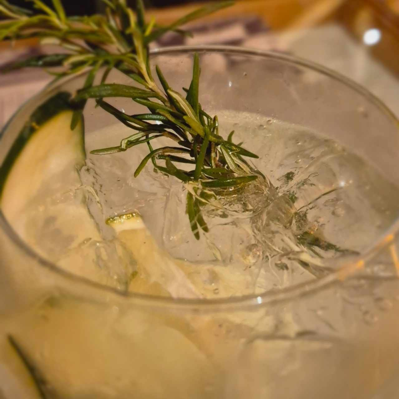 gin and tonic
