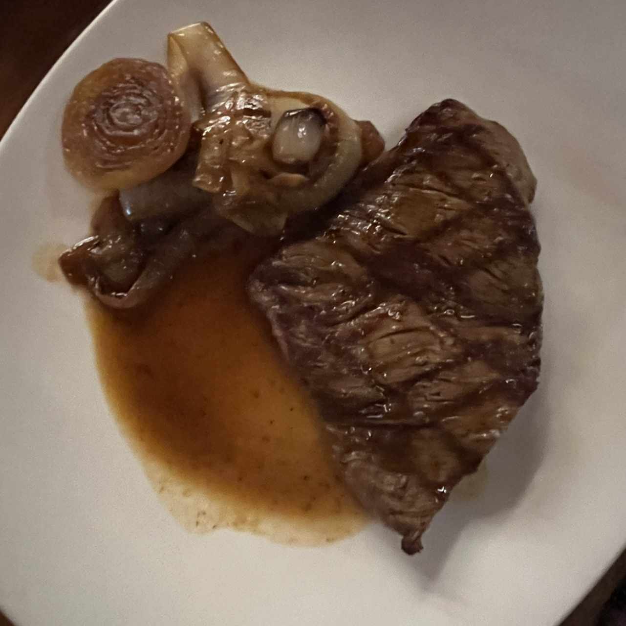 Lomito en término bien cocida y corte mariposa 