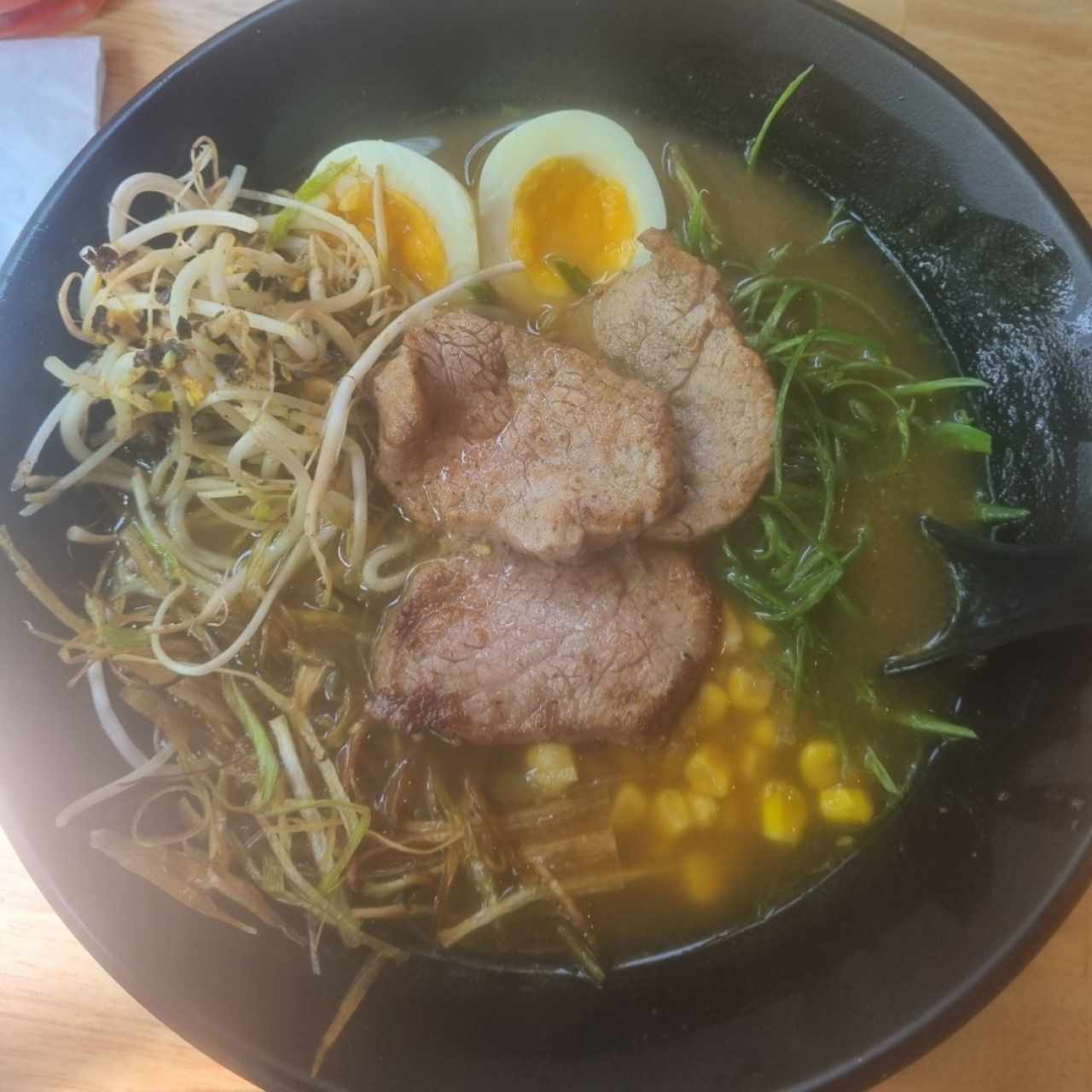 Ramen de res.