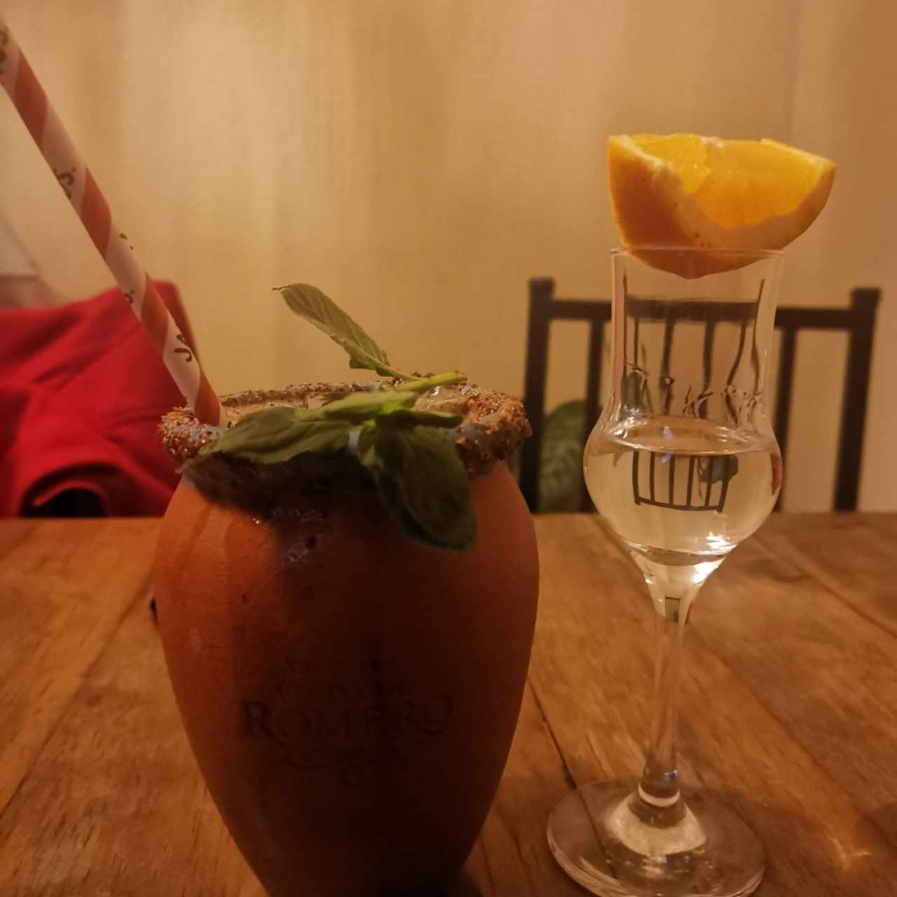 Cantarito y mezcal