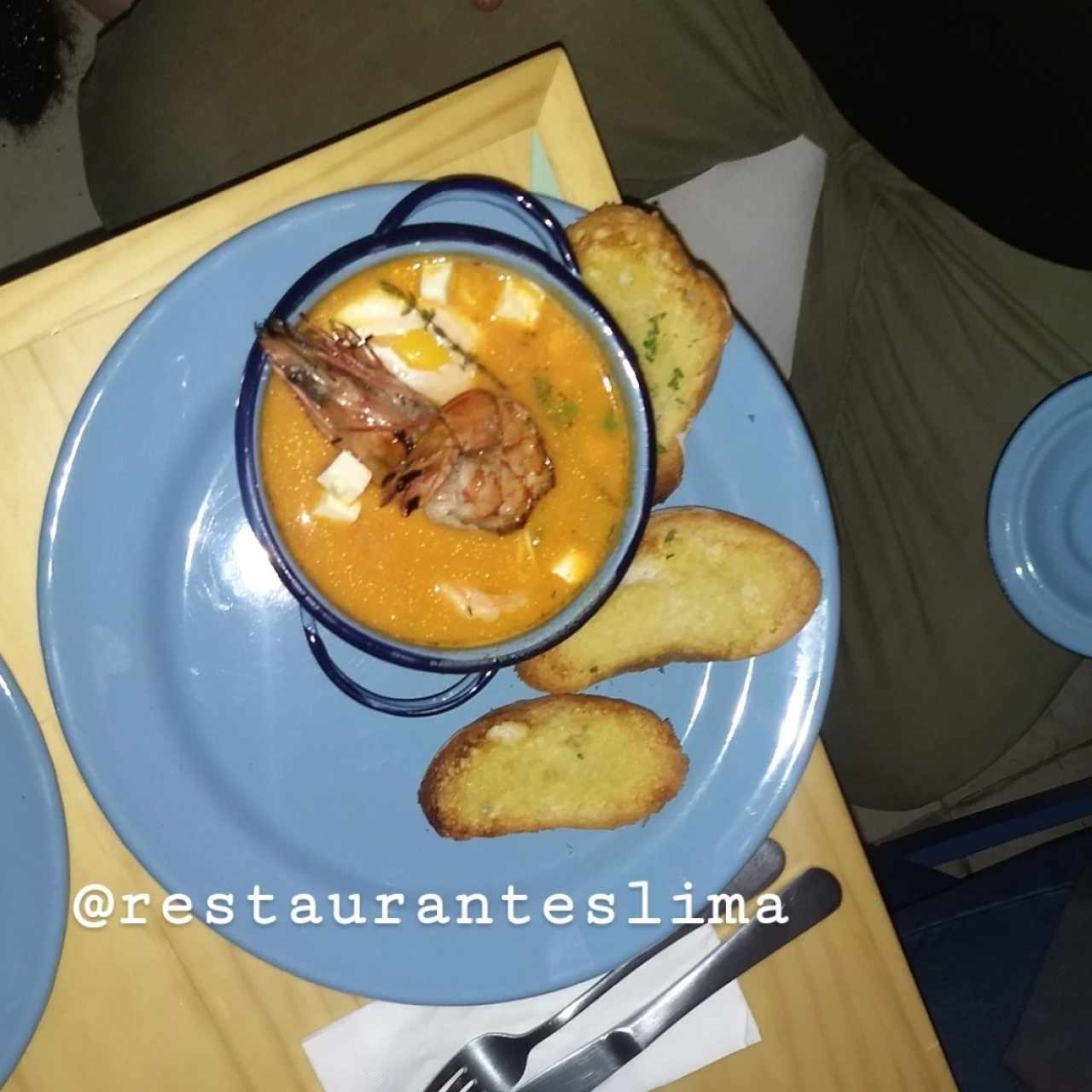 Platos Fuertes - Chupe de Camarones