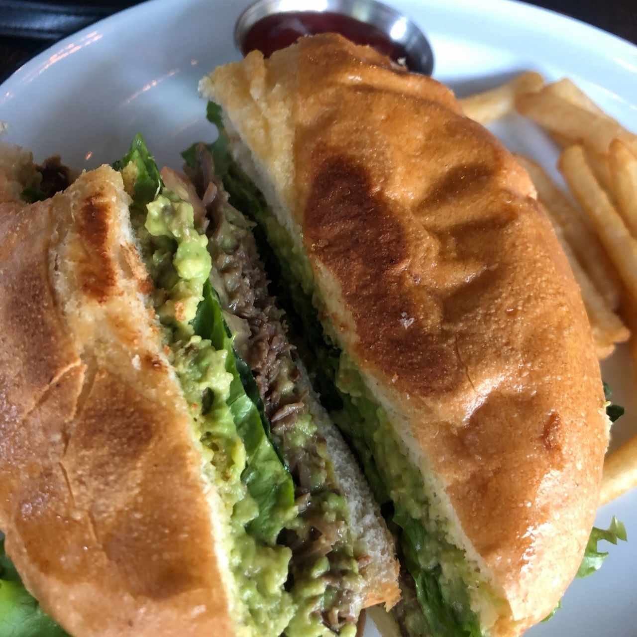 Pulled beef+ Aguacate