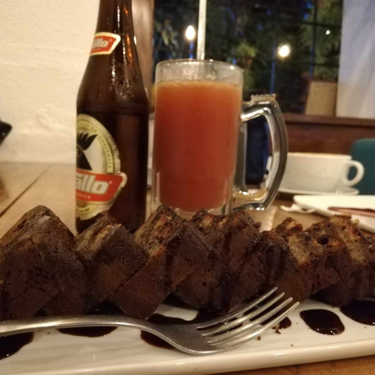 Pan de Banano y michelada