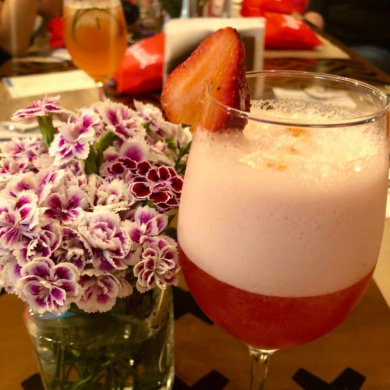 Pisco Sour de Berries