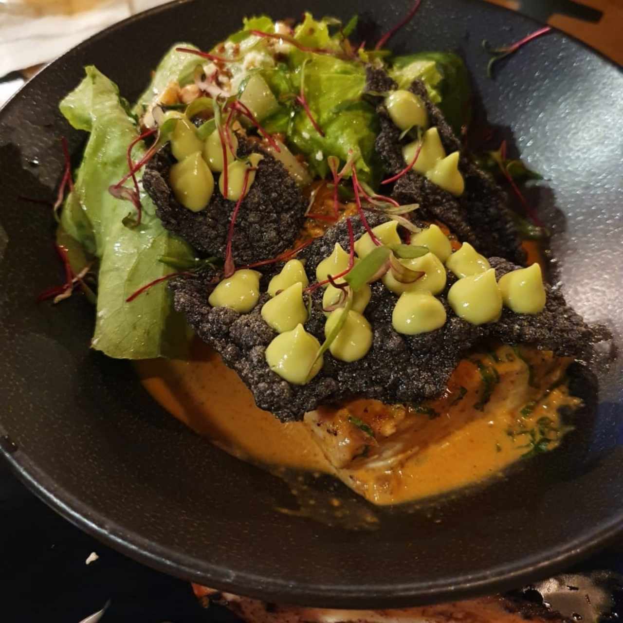 Filete de pescado con palta