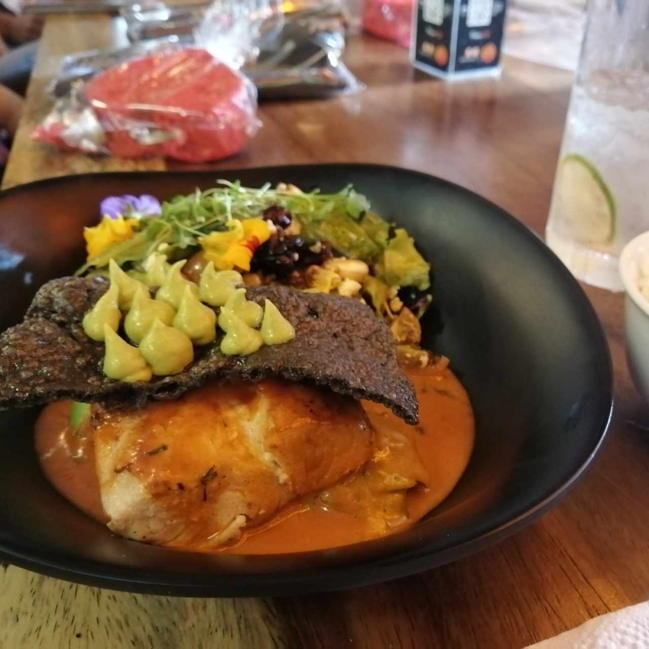 Filete de pescado con palta