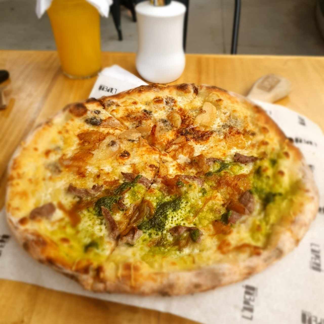 pizza de pera y de lujo