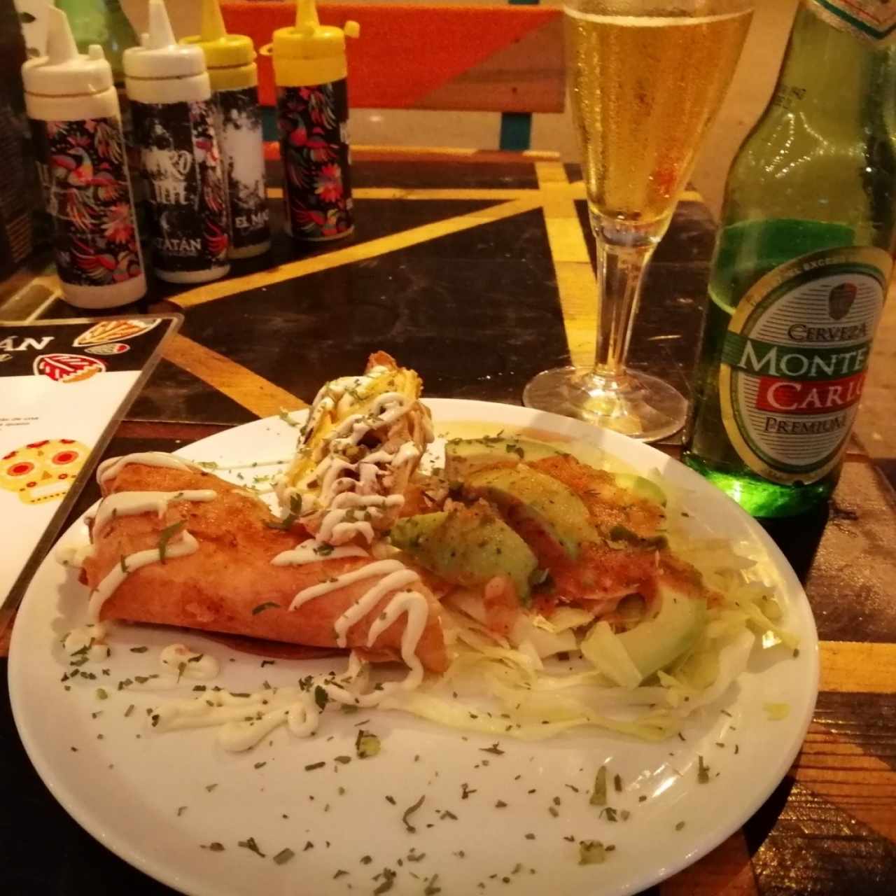 Chimichanga de carnitas. 