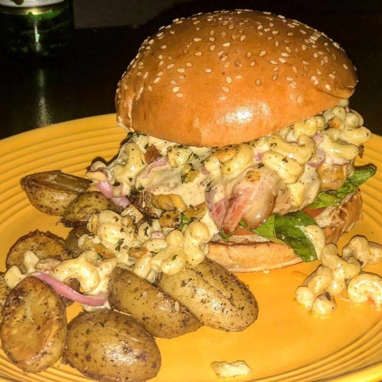 Hmaburguesa de mac & cheese