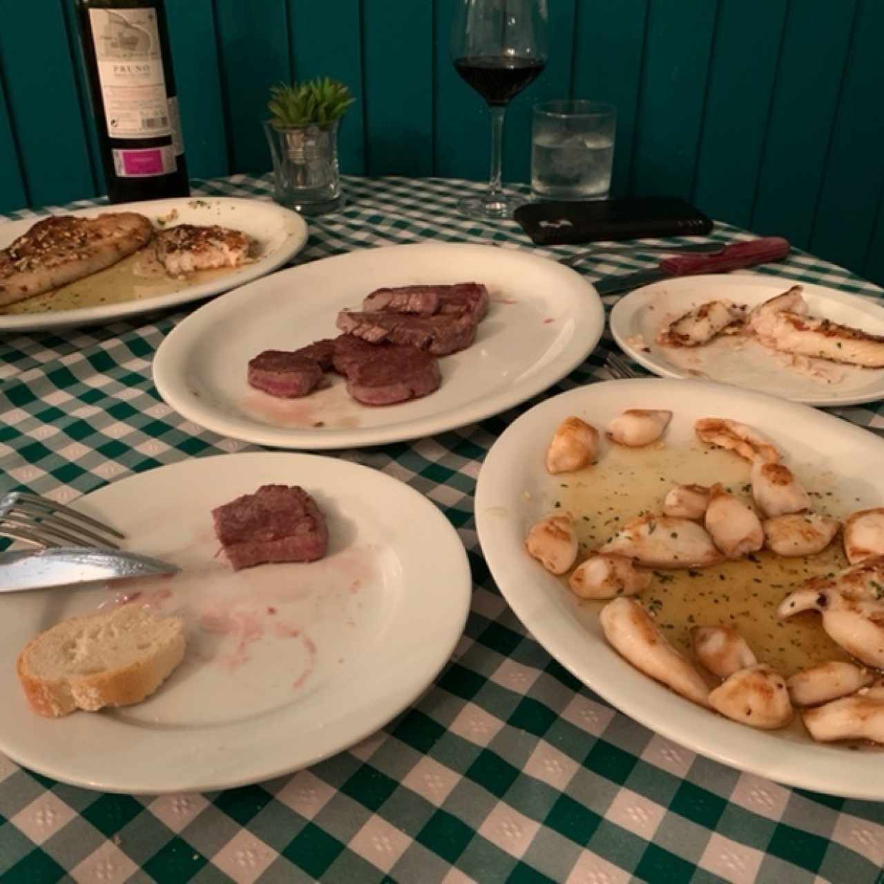 mero, calamares y lomito