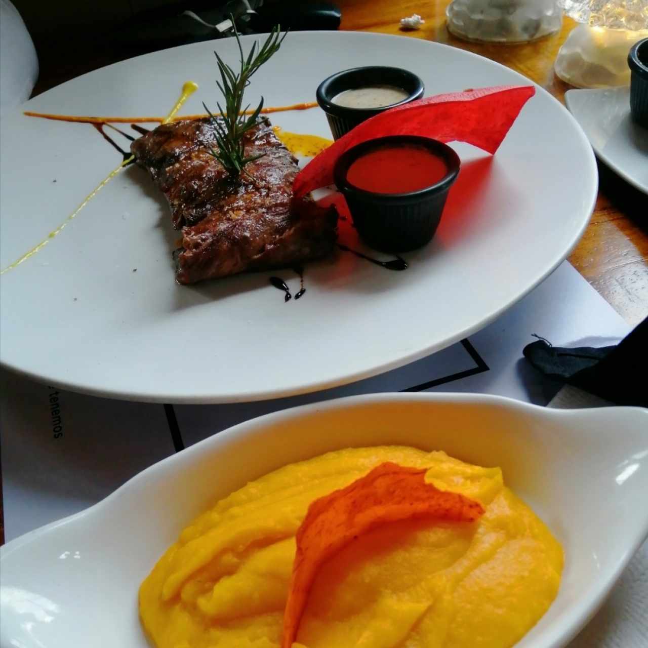 Entraña a la Parrilla con puré de camote