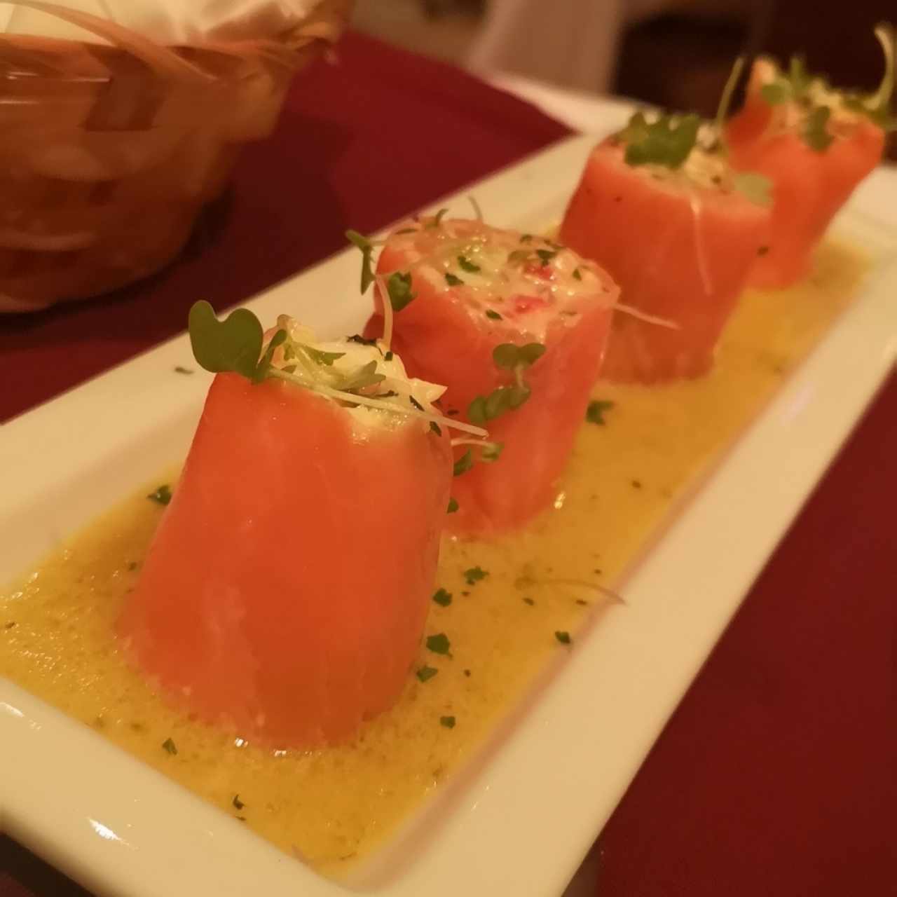 rollos de salmón
