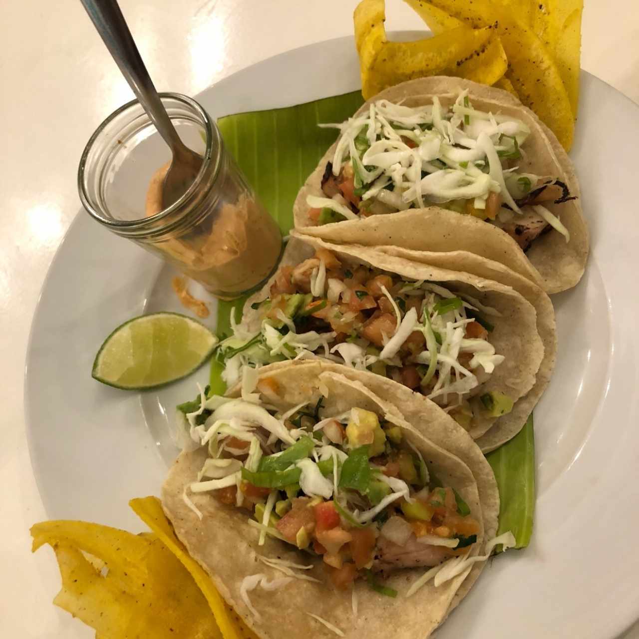 tacos de pescado, camarón y pulpo