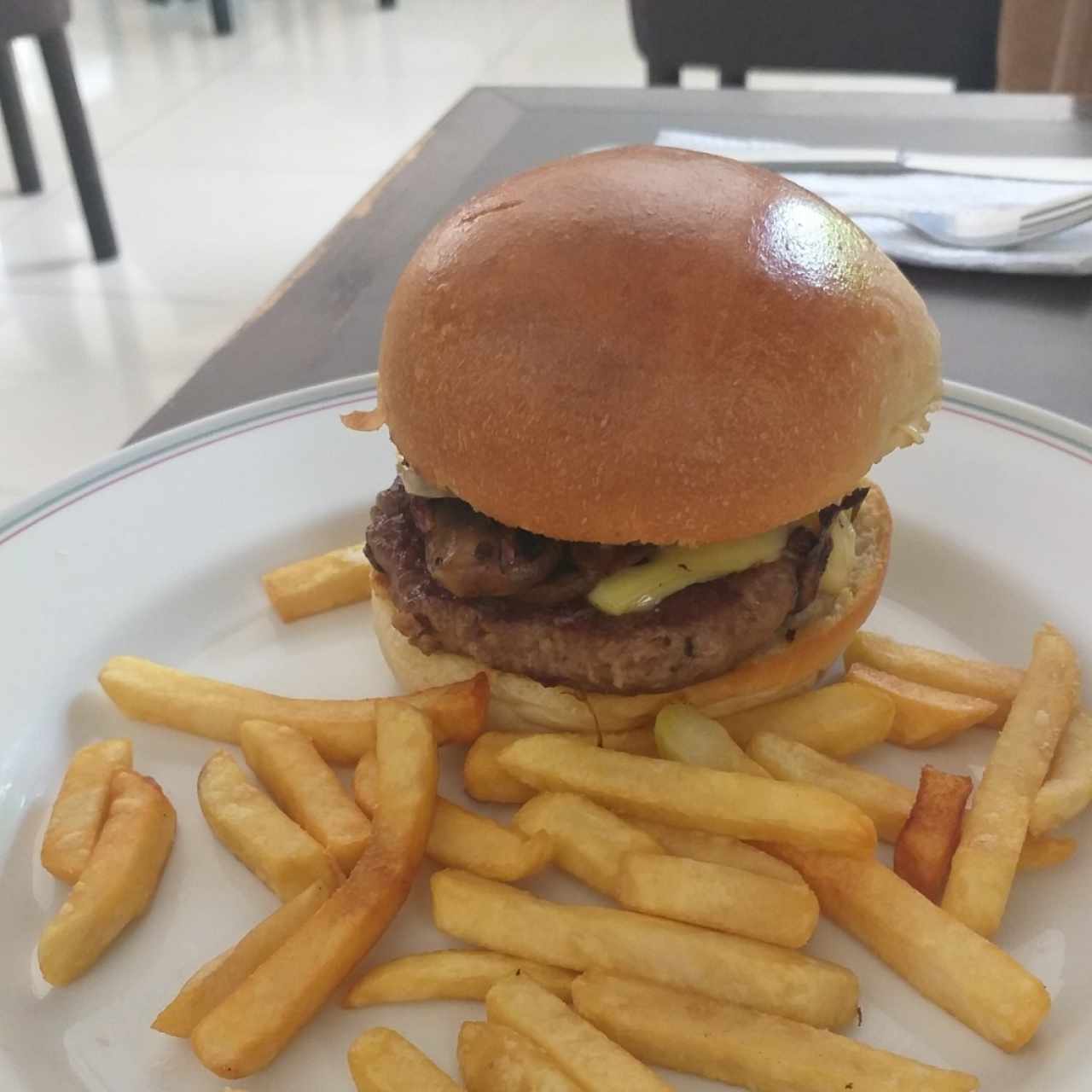 Hamburguesas - Quesoburguesa Zurich
