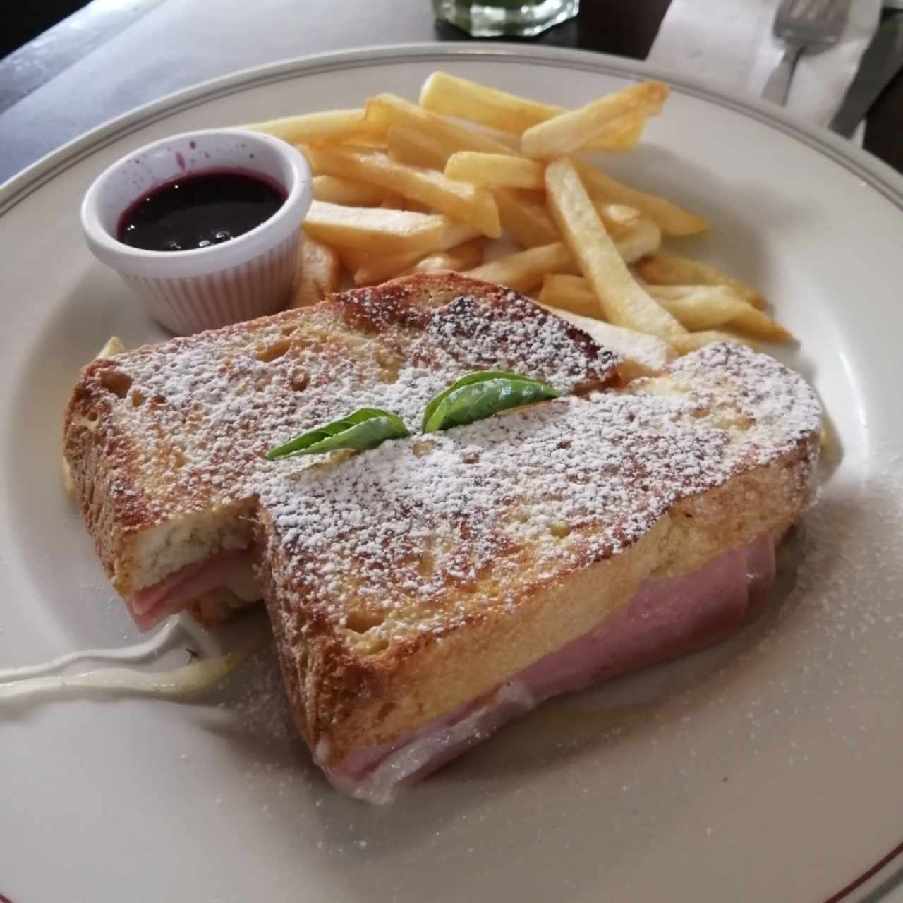 Sándwiches Calientes - Montecristo