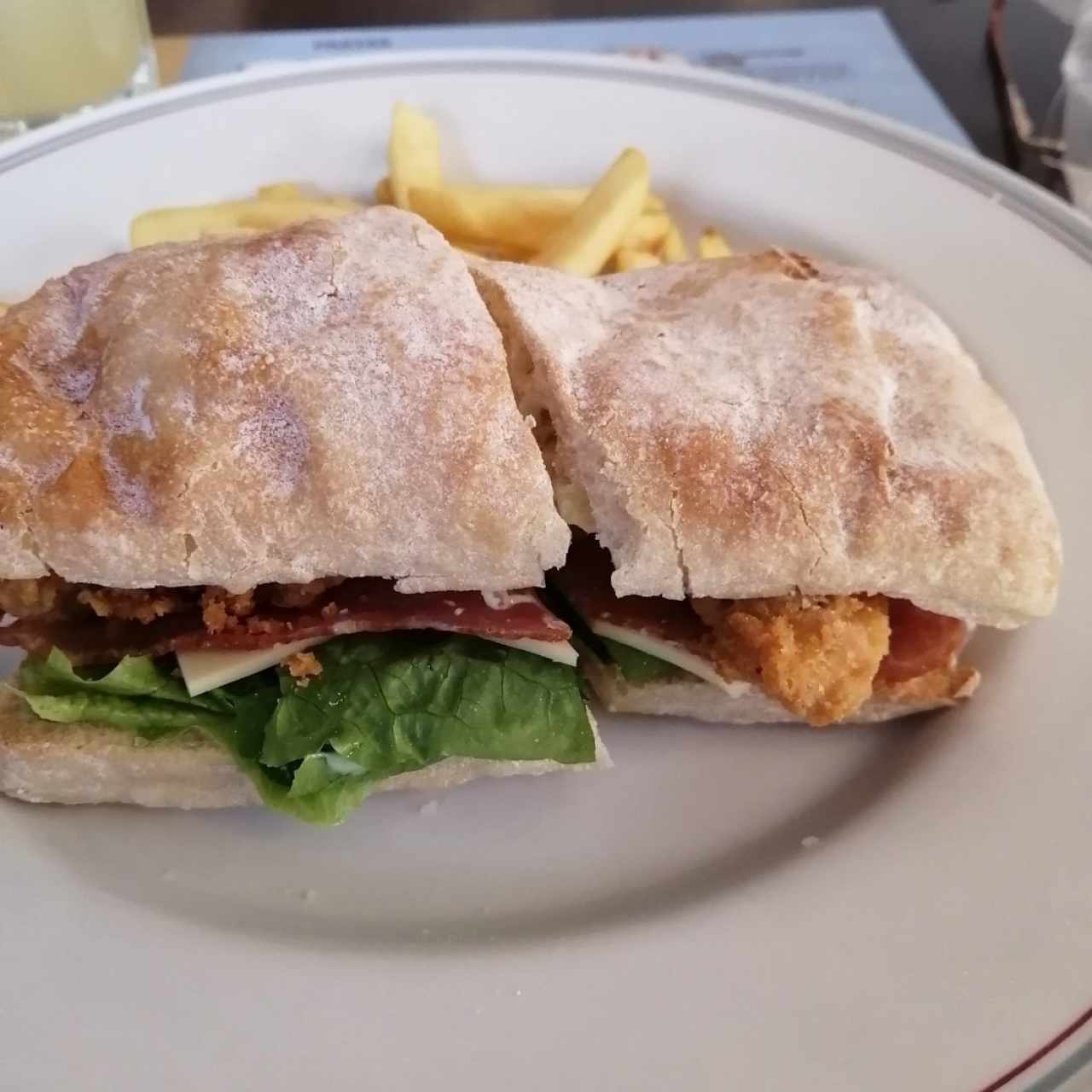 Sándwiches Calientes - Pollo Cordon Blue