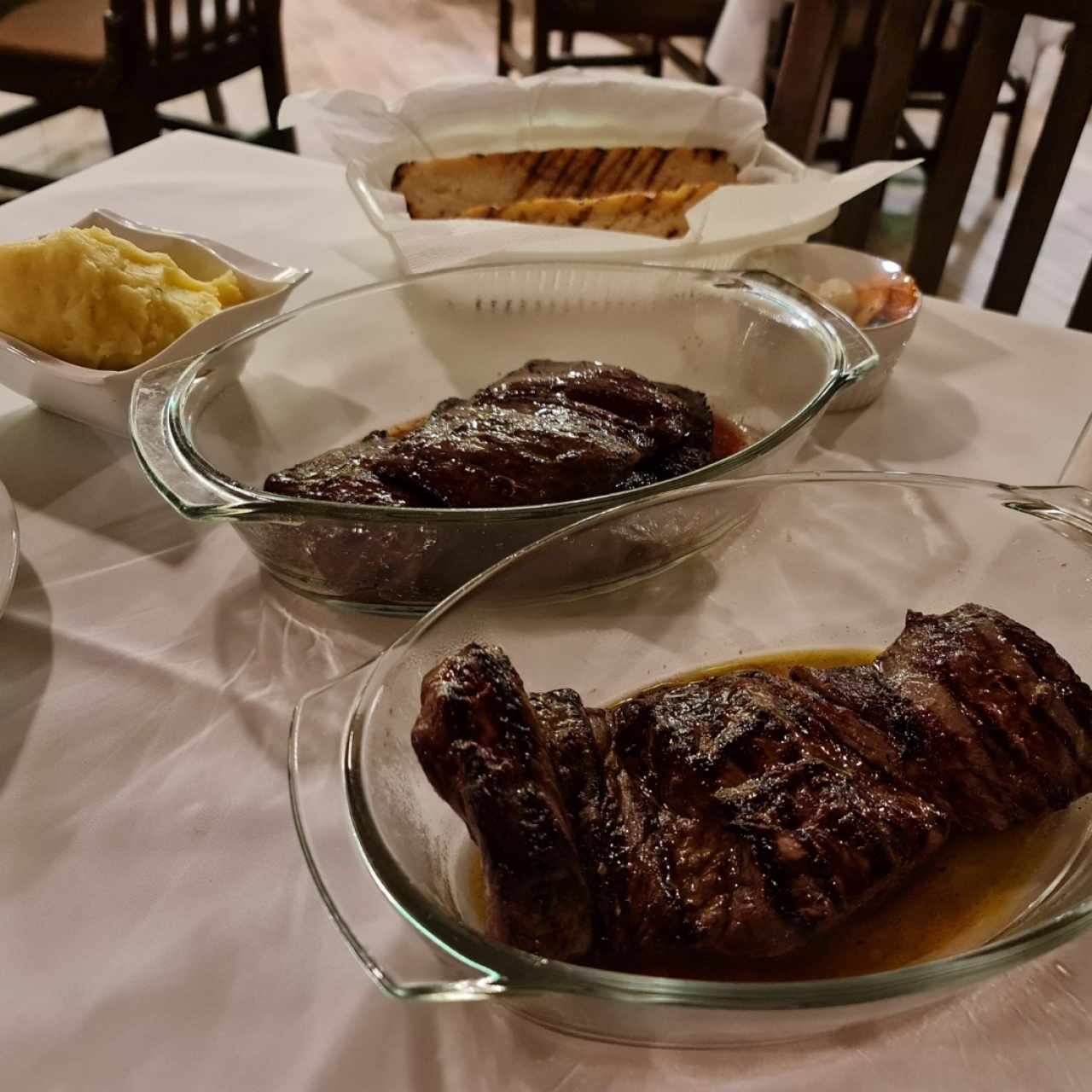 pyrex mixto de extraña y lomito