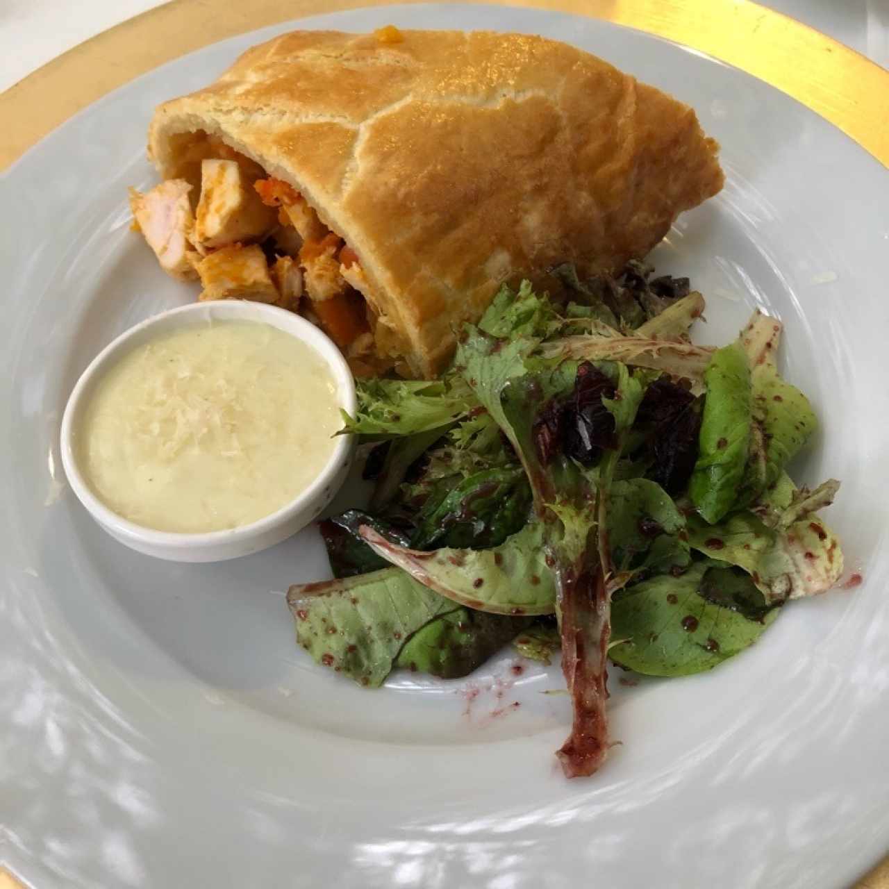 Croissant de pollo