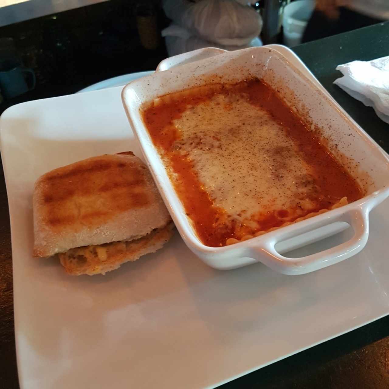 lasaña de carne. 