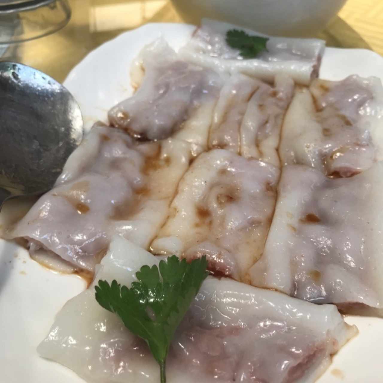 carne de res envuelta en tela de arroz