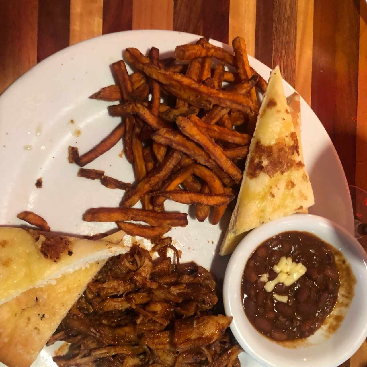BBQ PULLED PORK PLATE