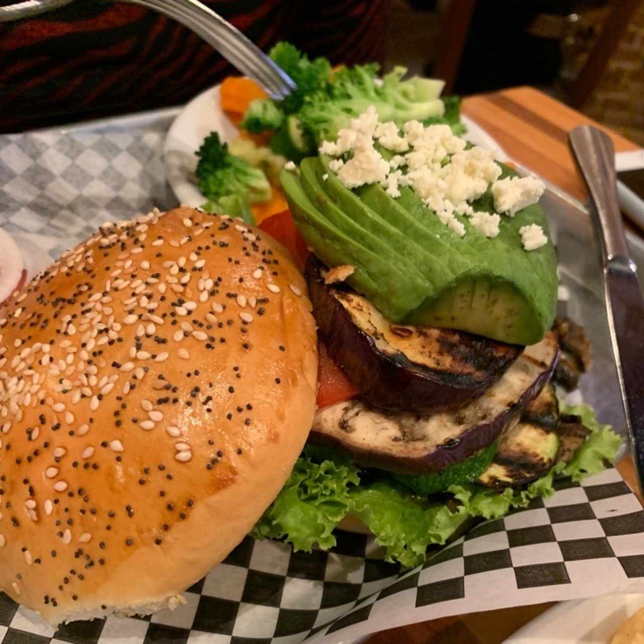 VEGGIE BURGER