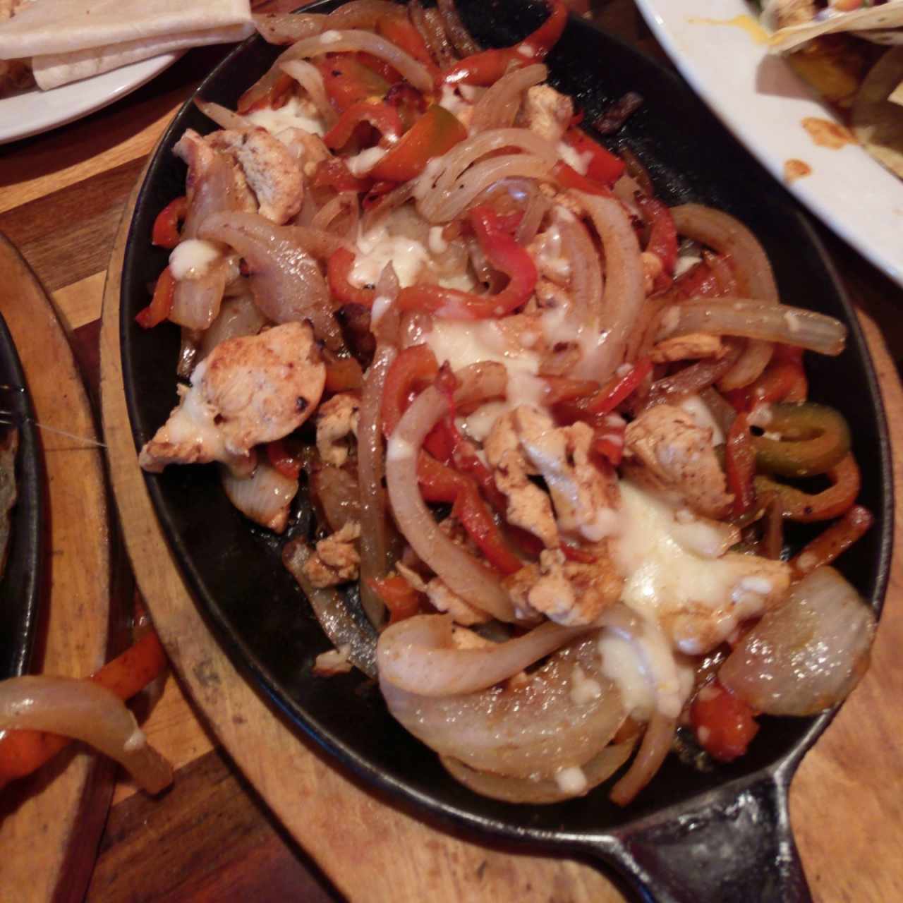 MAIN PLATTERS - TEX MEX FAJITAS