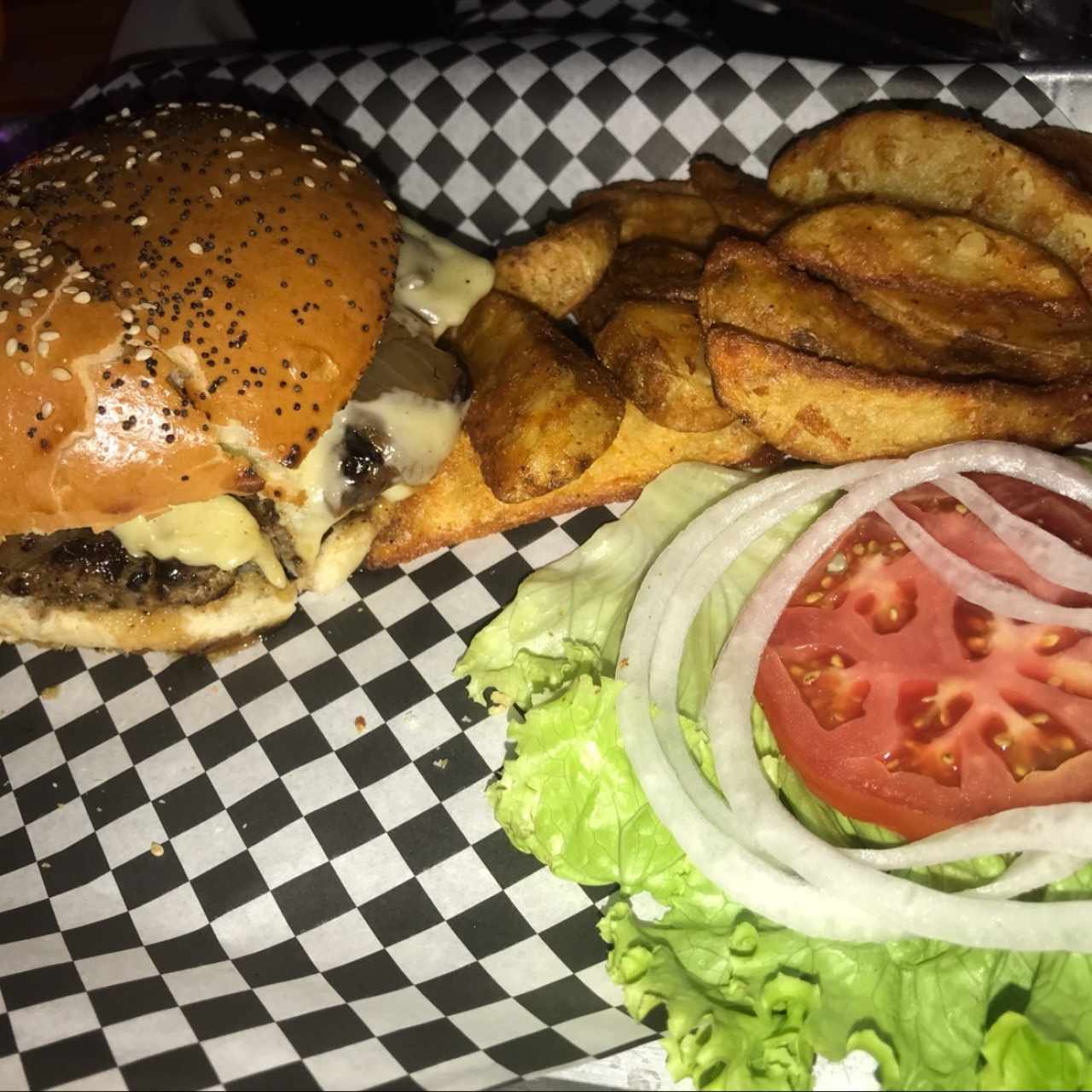 BURGER - PHILLY CHEESEBURGER