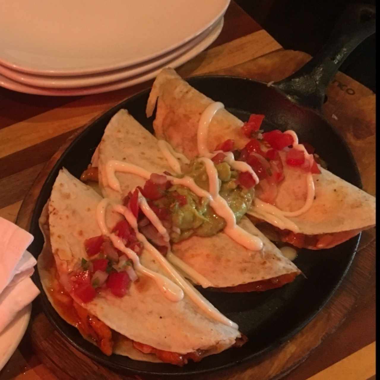 LAS QUESADILLAS - BUFFALO SAUCE