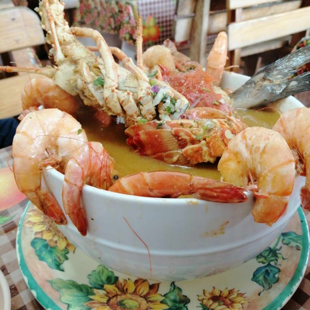 Caldo de mariscos mediano 