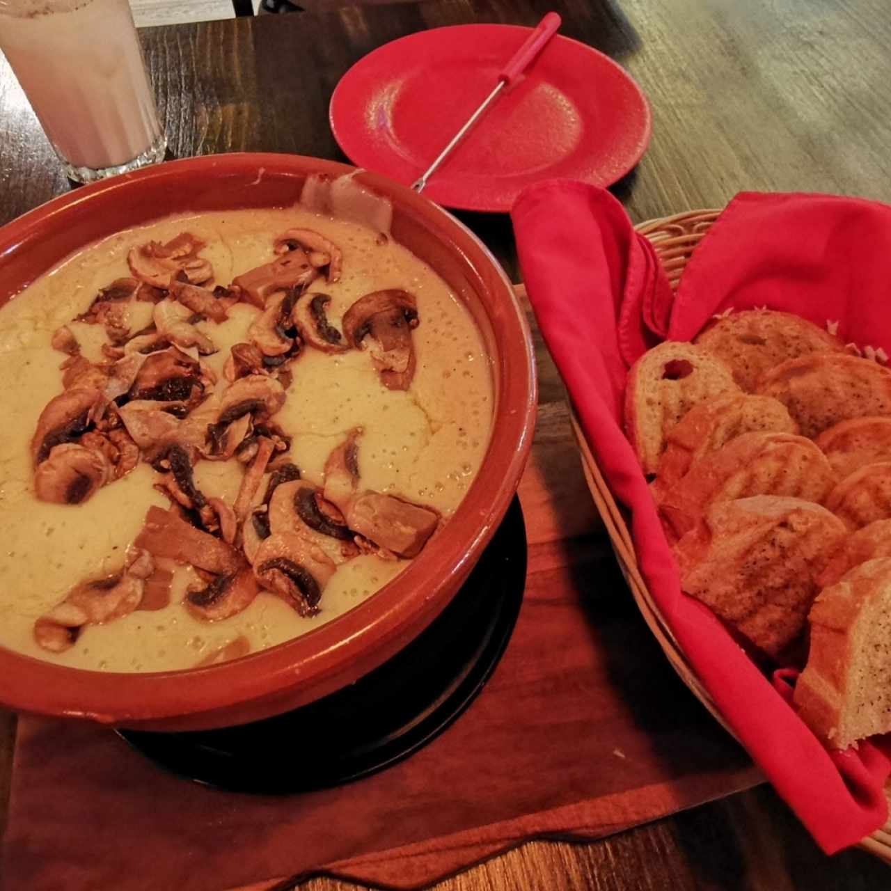 Queso fundido con champiñones! 