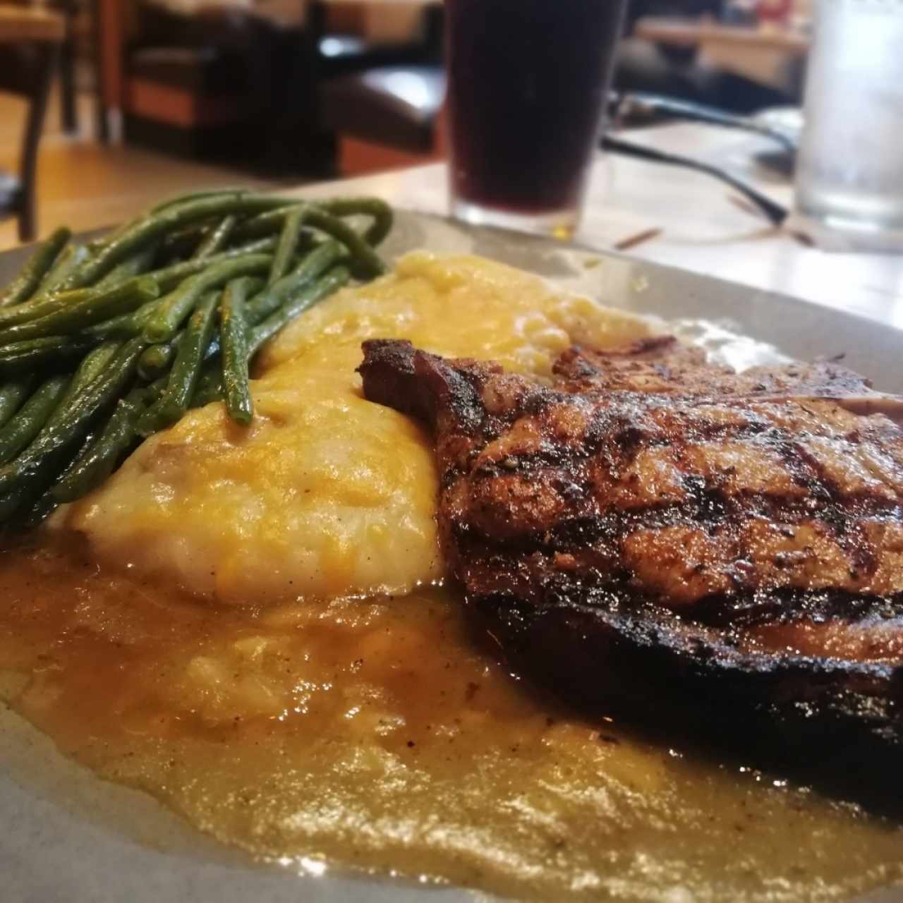 MÁS LUNCH - ApplebeeS Pork Chop