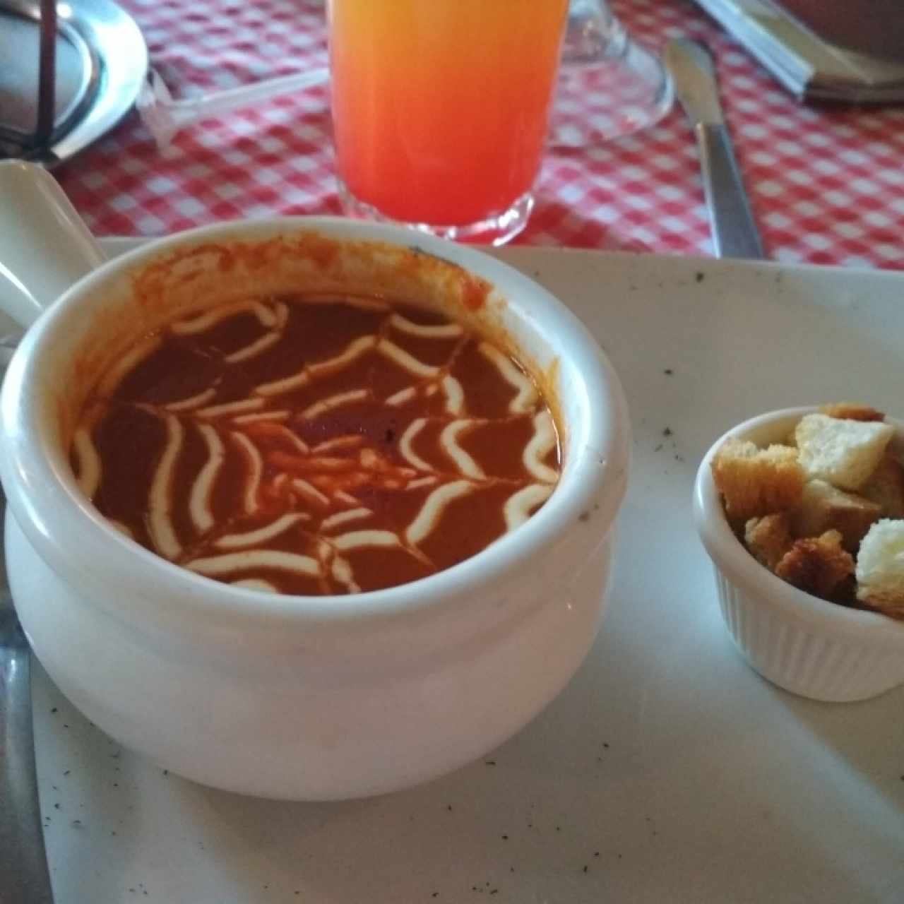 sopa de tomate