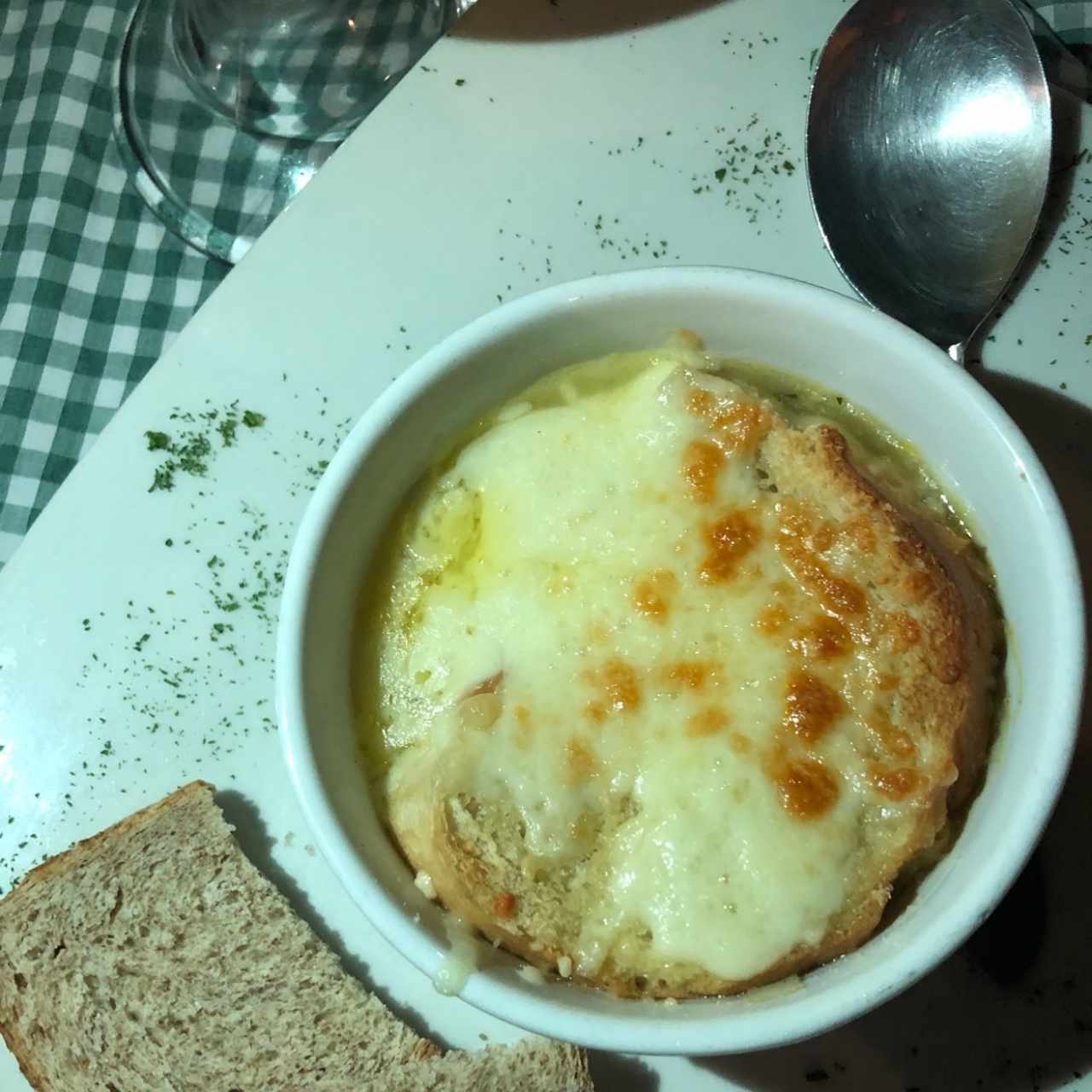 sopa de cebolla