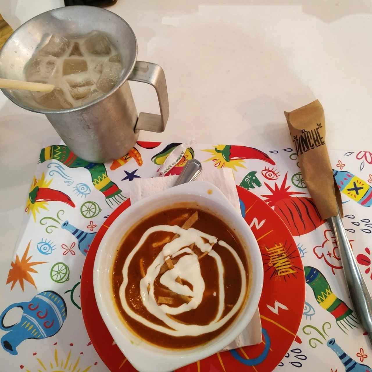 Pinche sopa de tortillas