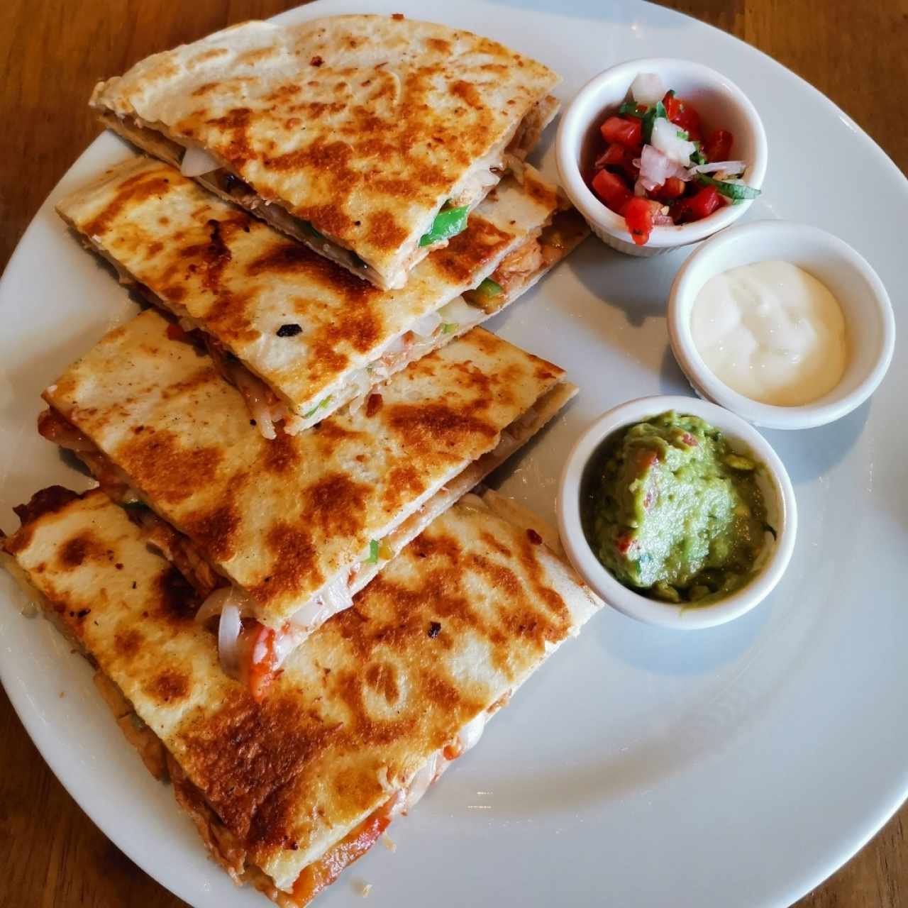 quesadillas de pollo. 
